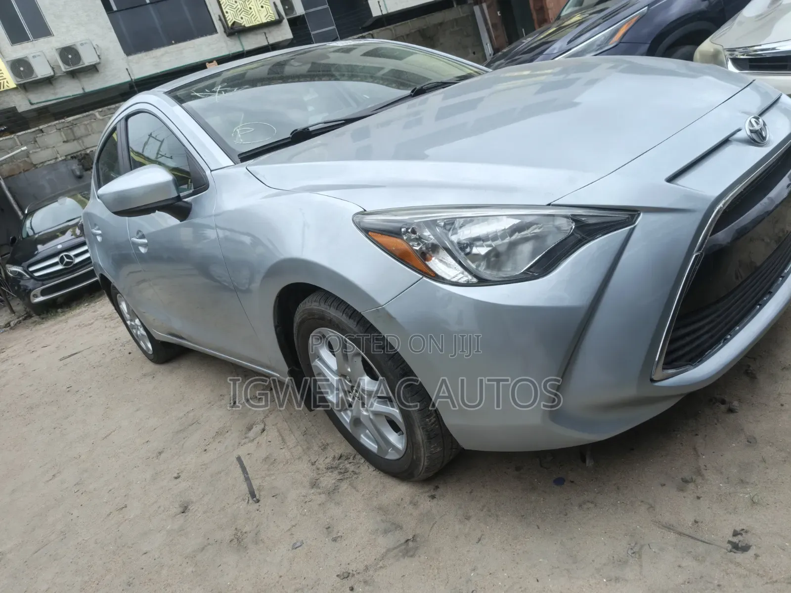 Scion iA Base 2016 Silver