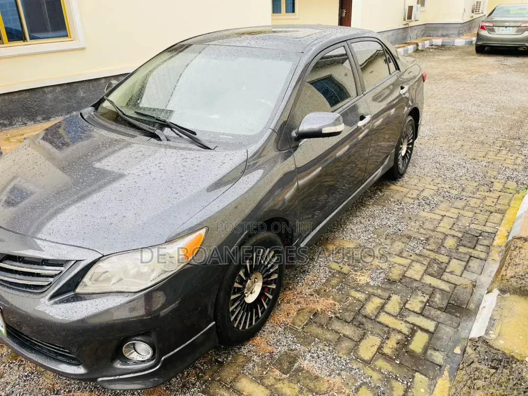 Toyota Corolla 2012