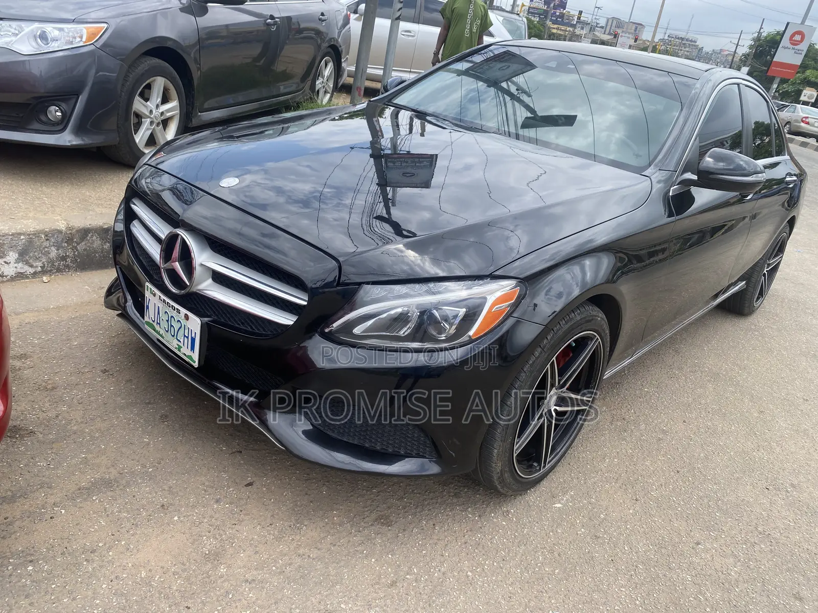 Mercedes-Benz C300 2016 Black