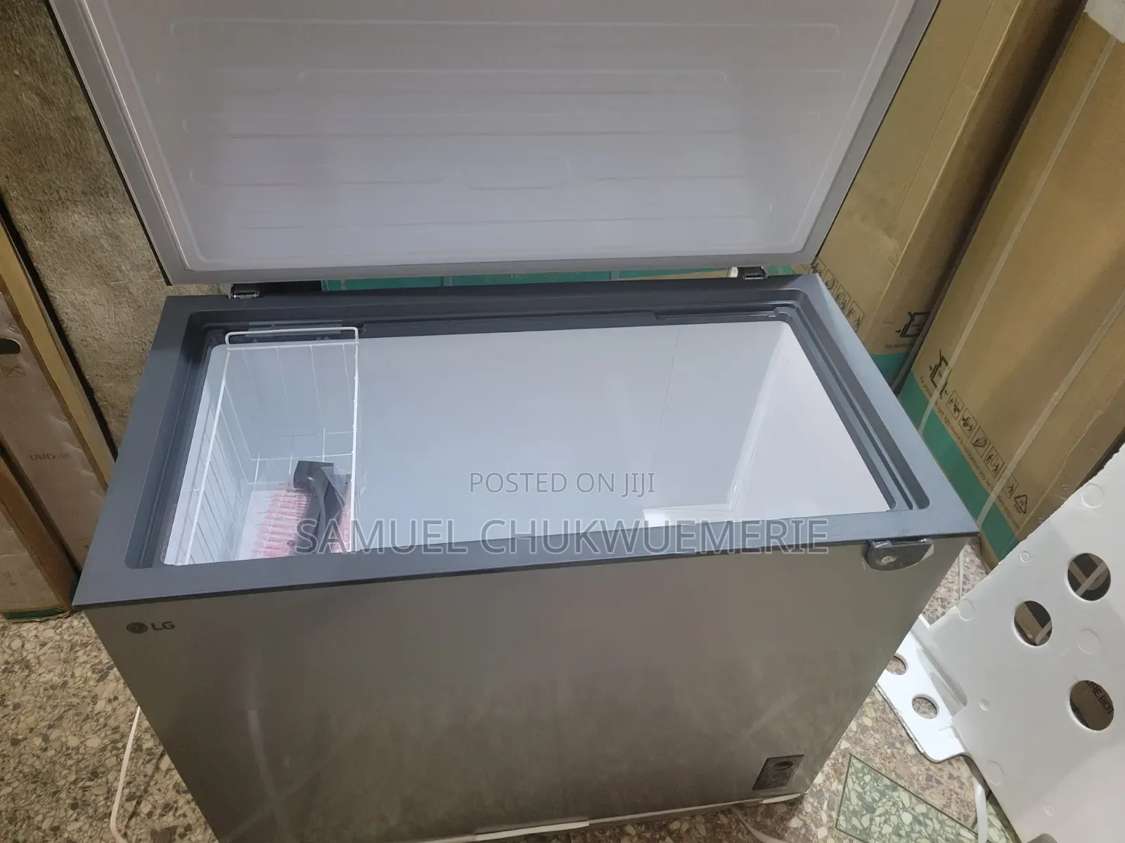 LG Chest Freezer 140watts 4feet 2years Warranty