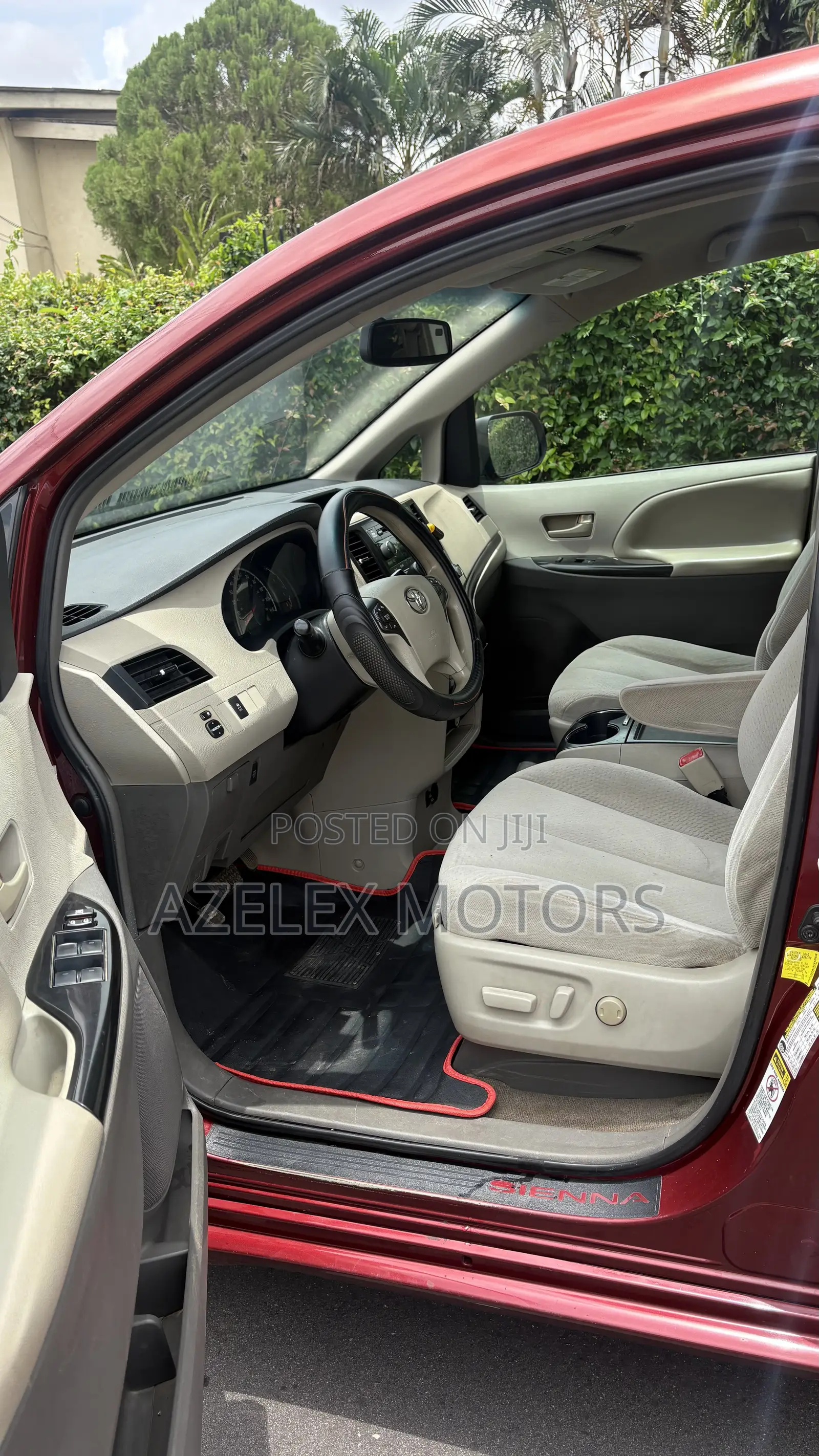 Toyota Sienna LE 8 Passenger 2012 Red
