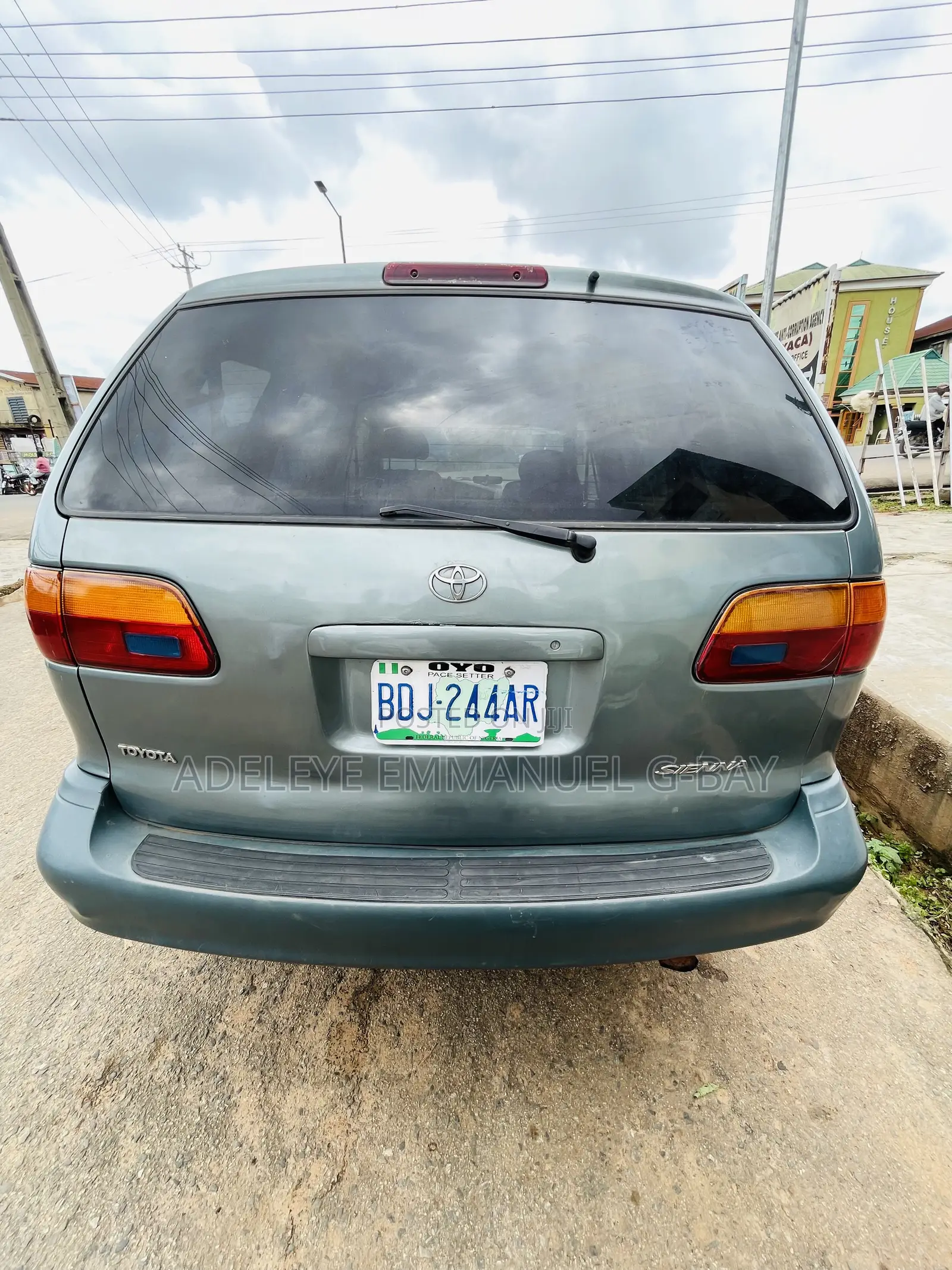Toyota Sienna 2002 Green