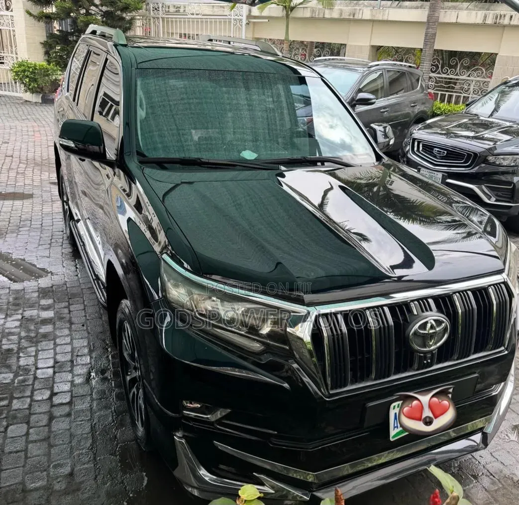 Toyota Land Cruiser Prado 2.7 2022 Black
