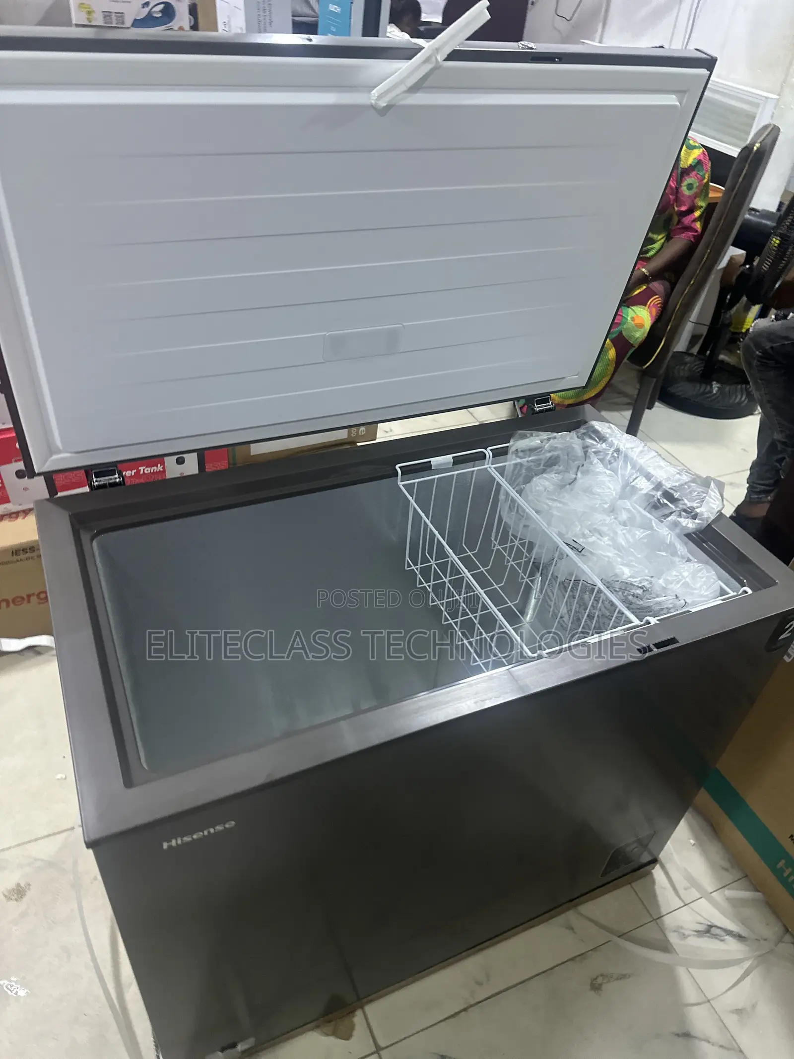 Hisense FC 340SHI 250 Litres Freezer