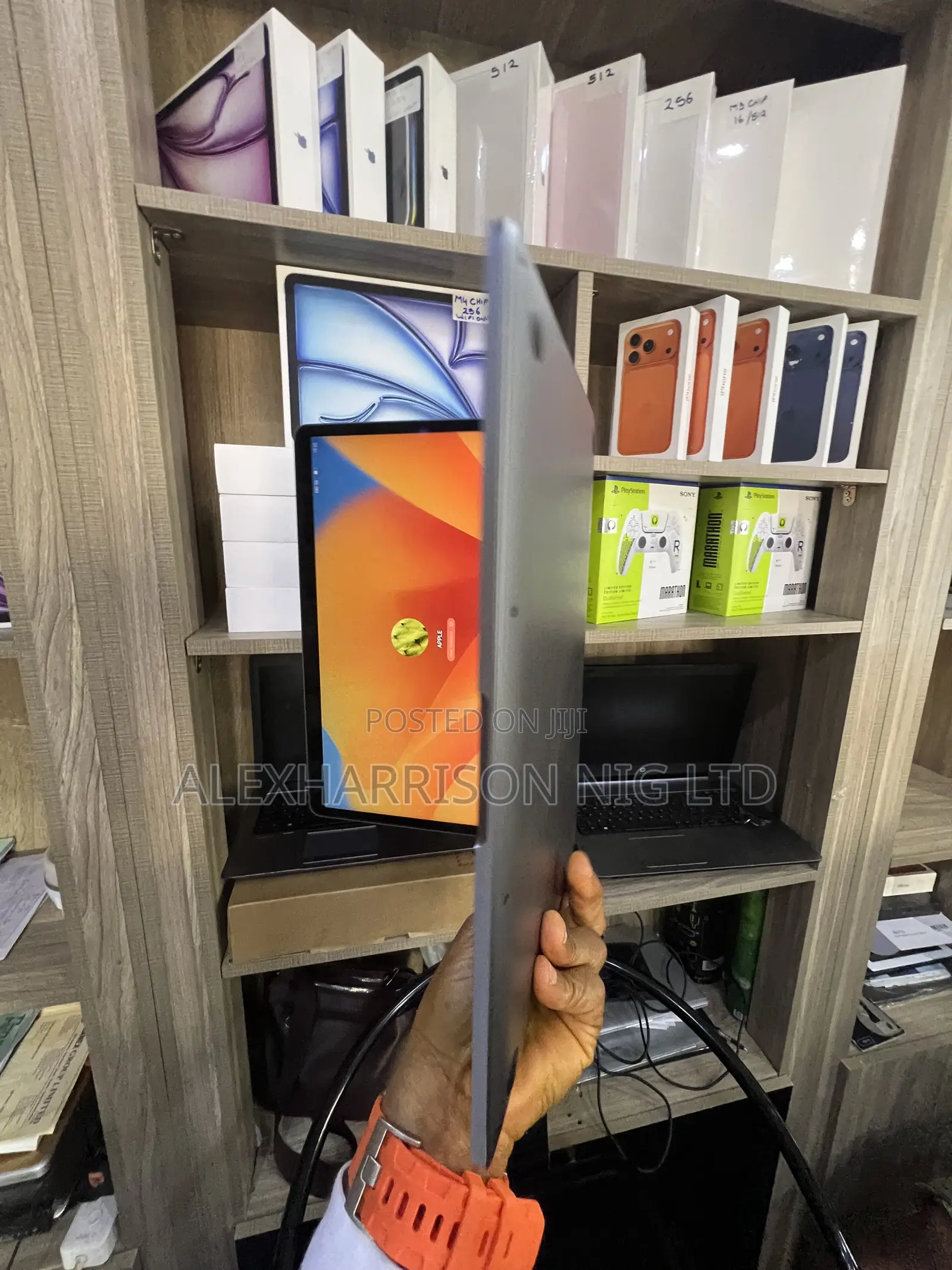 Laptop Apple MacBook Pro 2018 8GB Intel Core i5 SSD 256GB