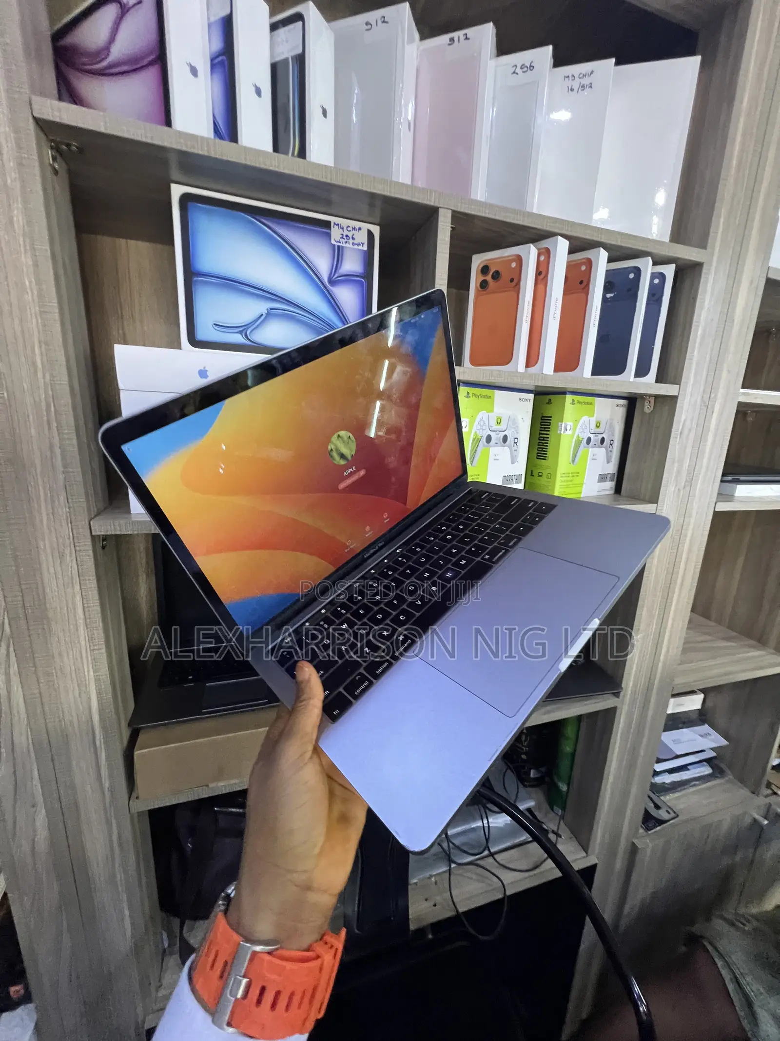 Laptop Apple MacBook Pro 2018 8GB Intel Core i5 SSD 256GB