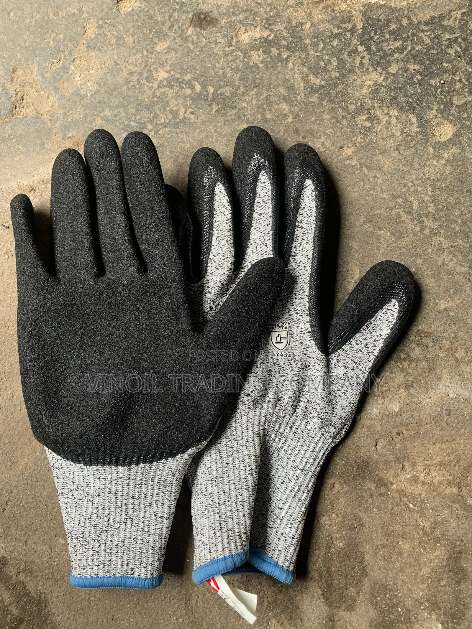 Cut-Resistant Gloves - Level 5 / HPPE Nitrile Coated