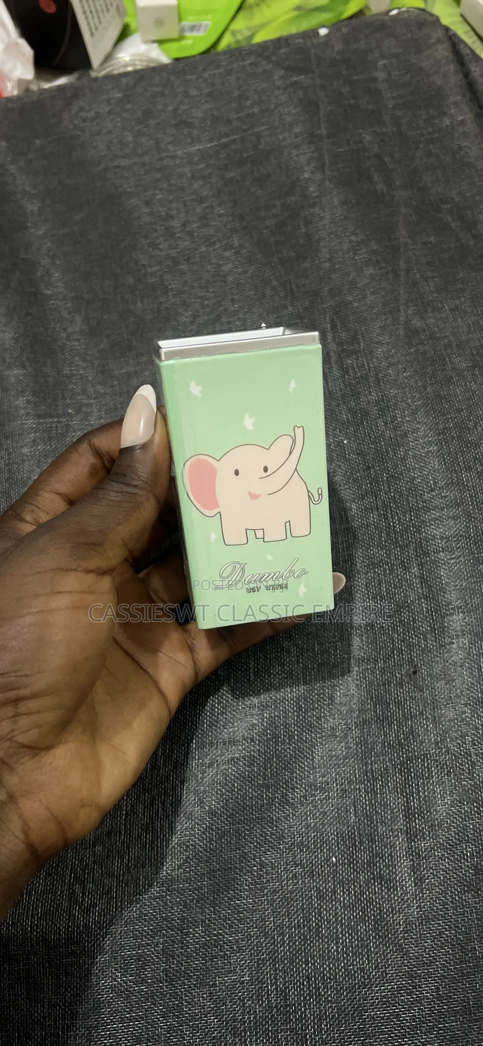 30 Pieces Mini Wet Wipes