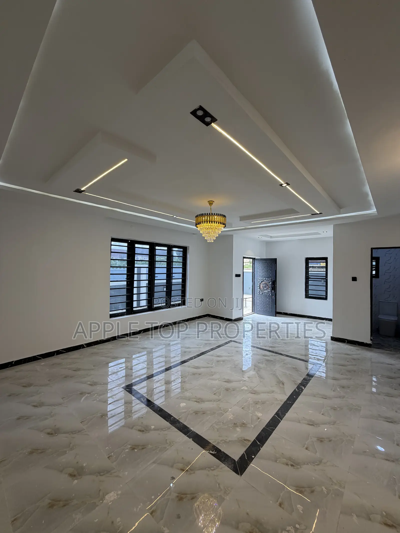 4bdrm Duplex in Enugu for sale