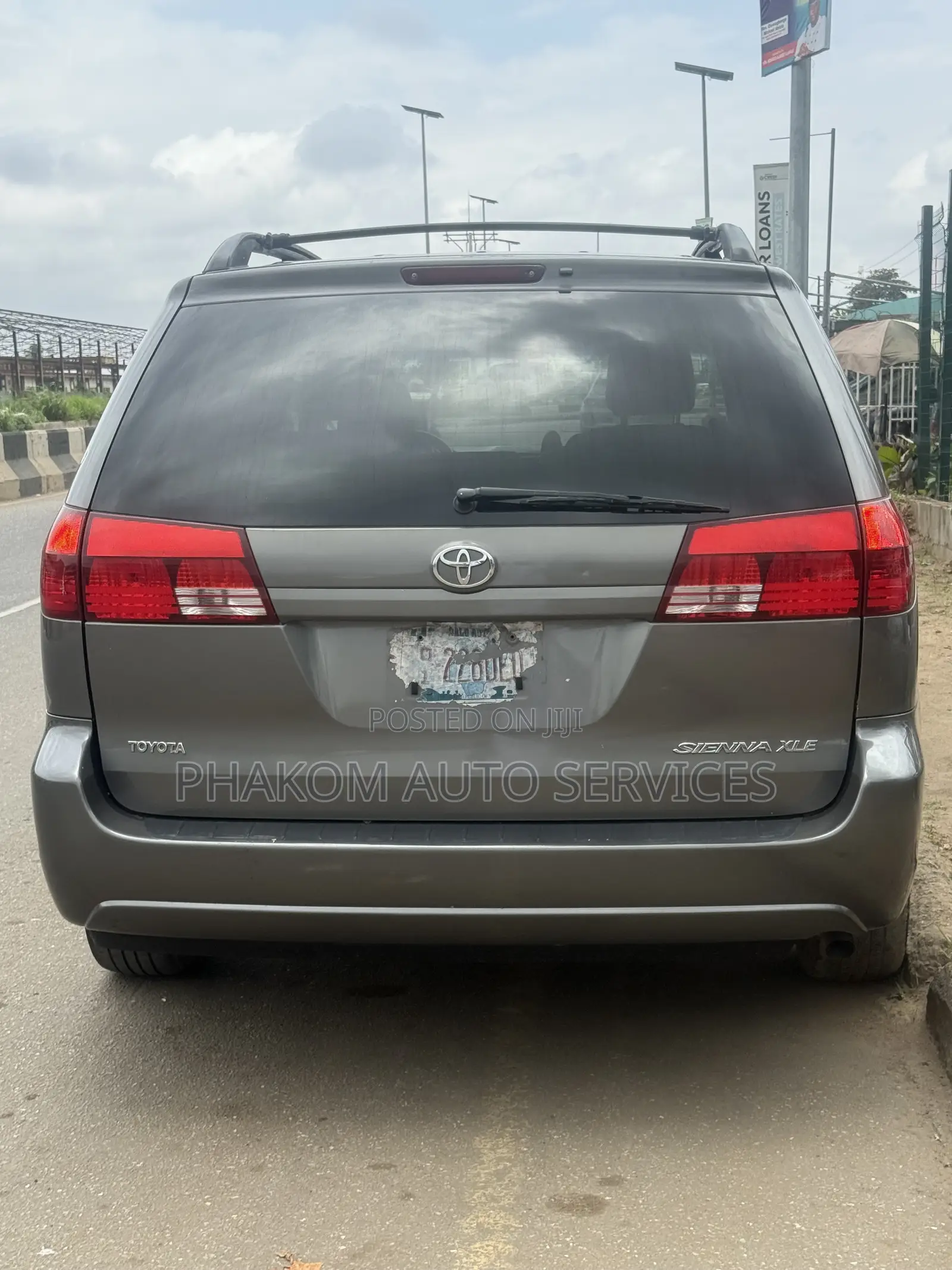 Toyota Sienna XLE 2005 Gray