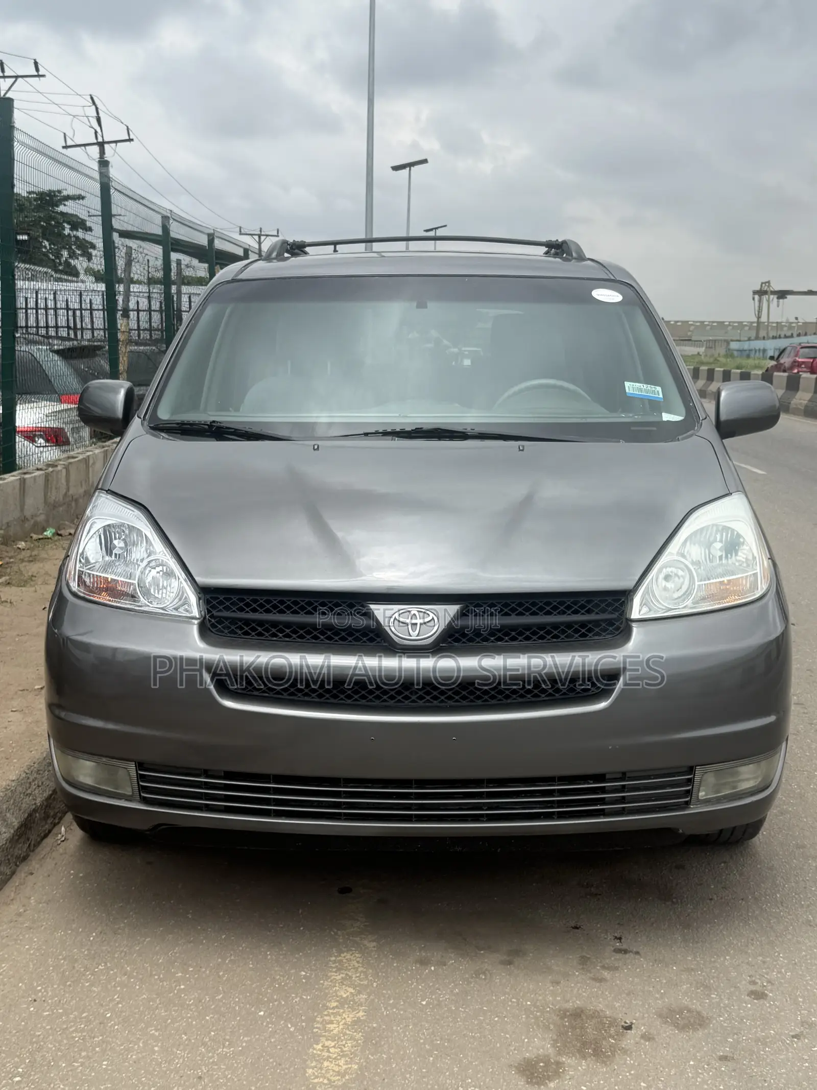 Toyota Sienna XLE 2005 Gray