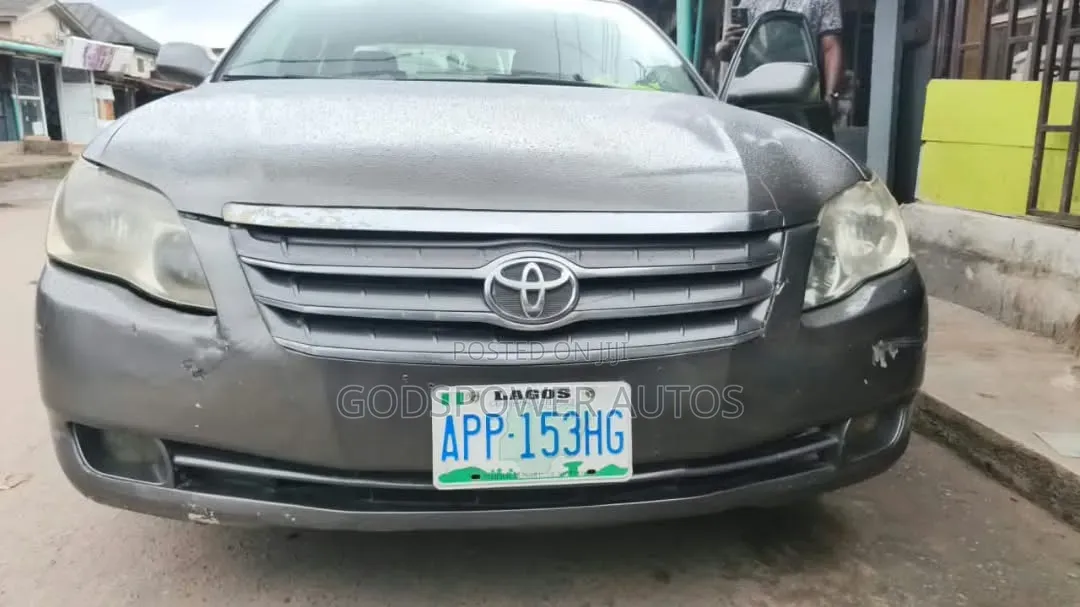 Toyota Avalon XLS Sedan FWD (3.5L 6cyl 6A) 2008 Gray