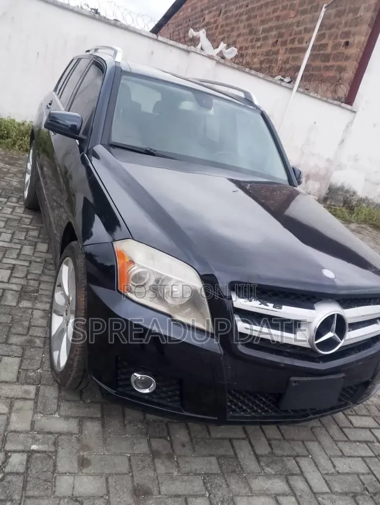 Mercedes-Benz GLK-Class 2011 Black
