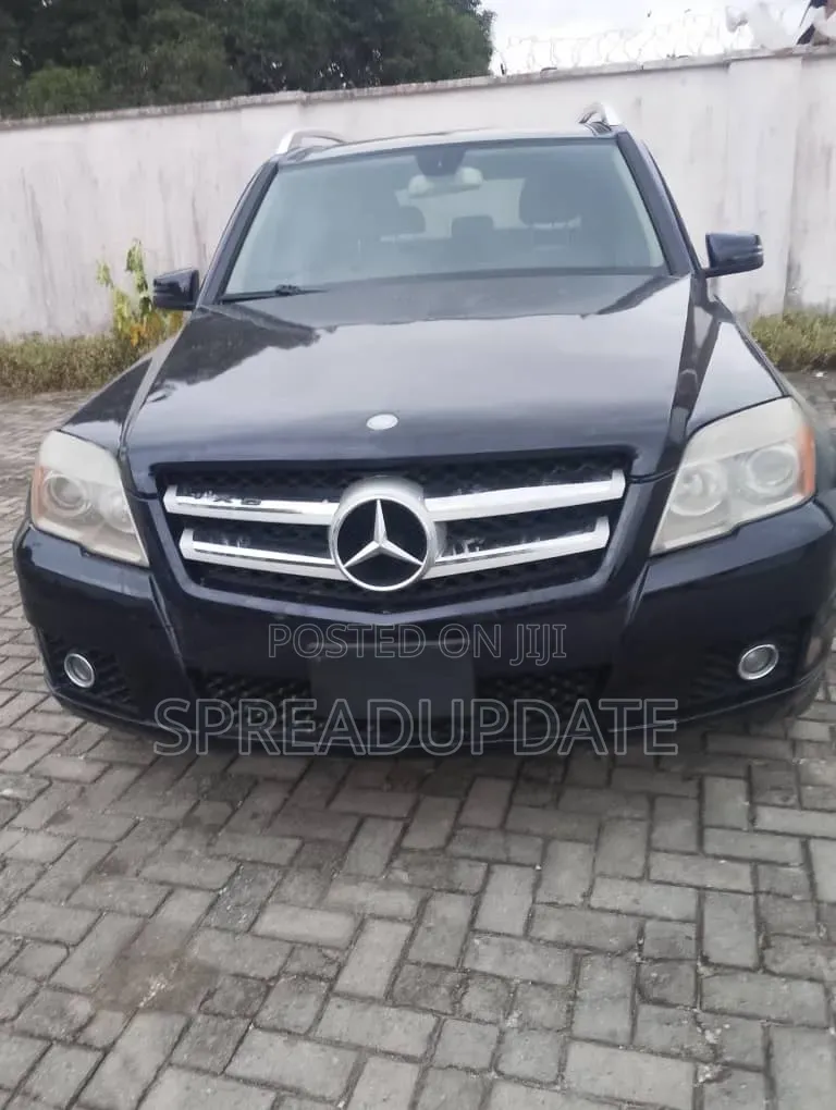 Mercedes-Benz GLK-Class 2011 Black
