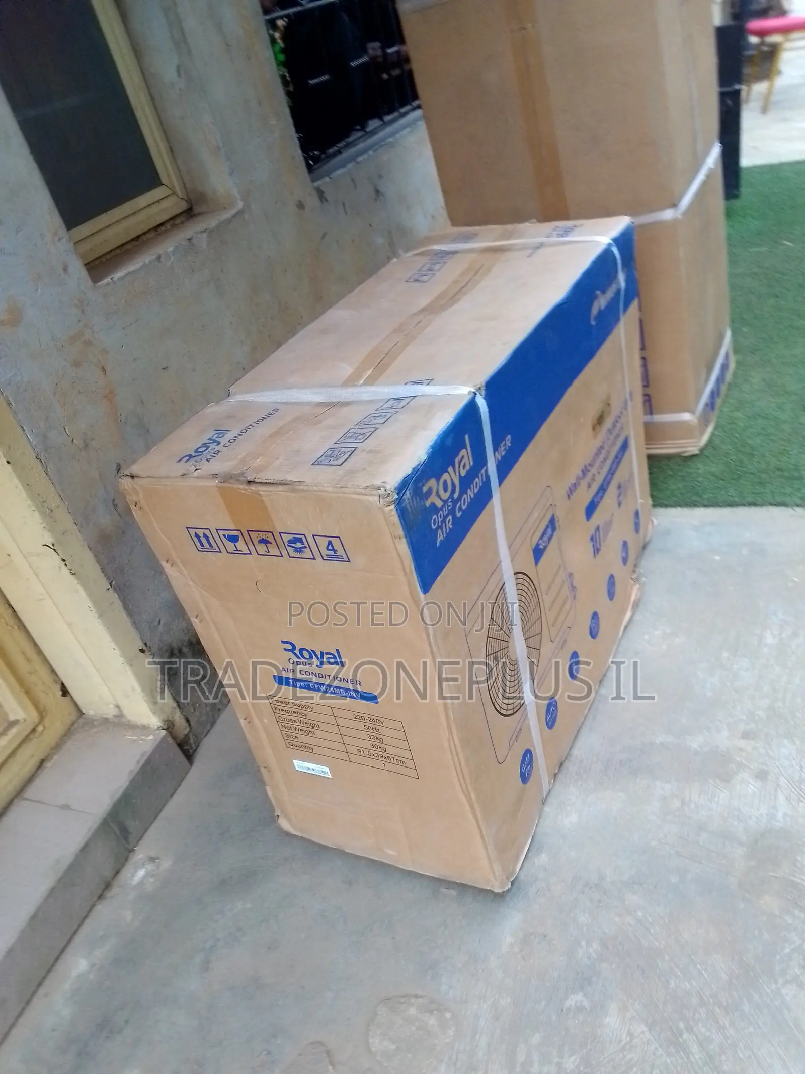 Royal 3HP Standing AC – Fast Room Cooling