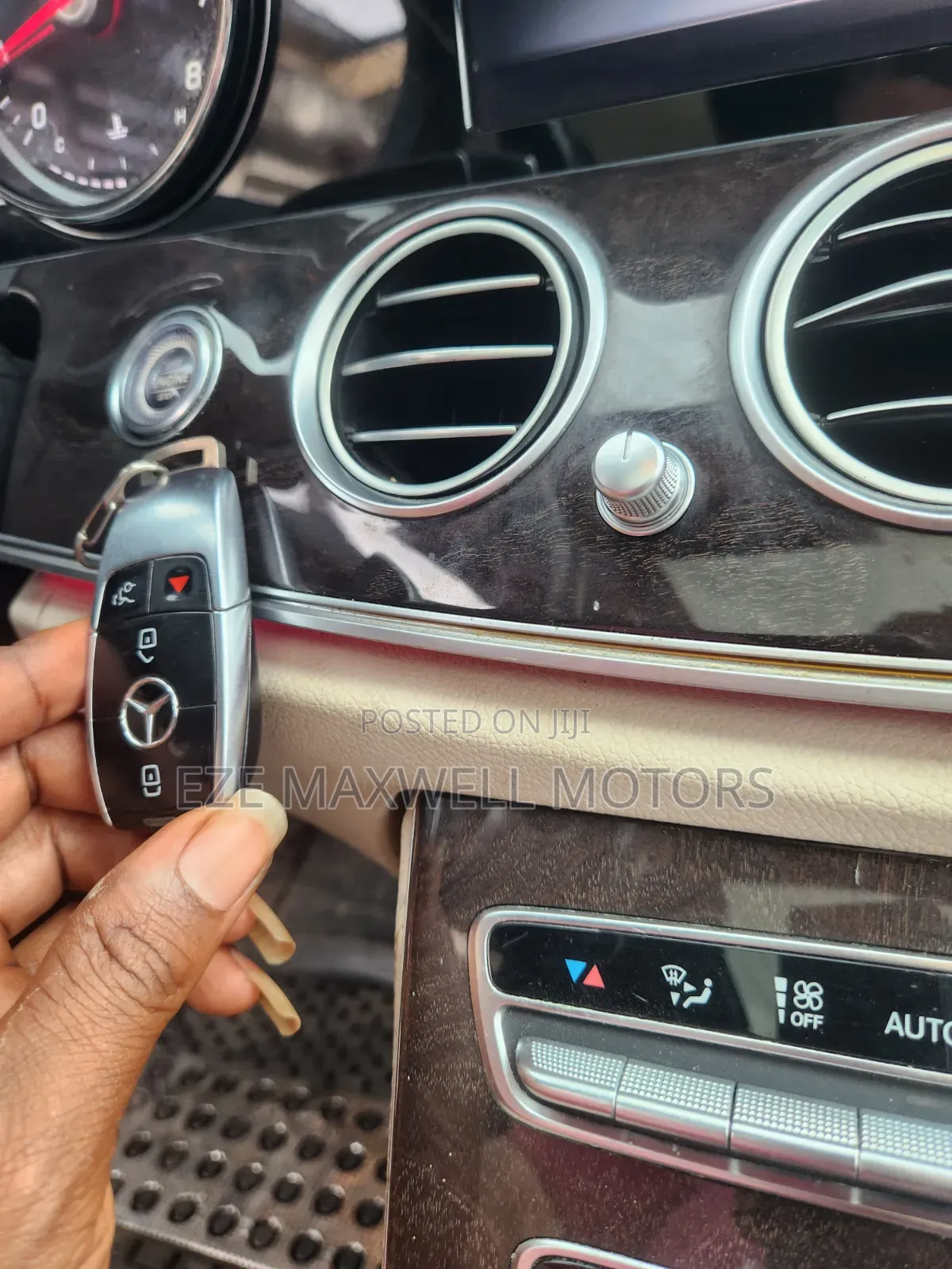 Mercedes-Benz E300 2019 White