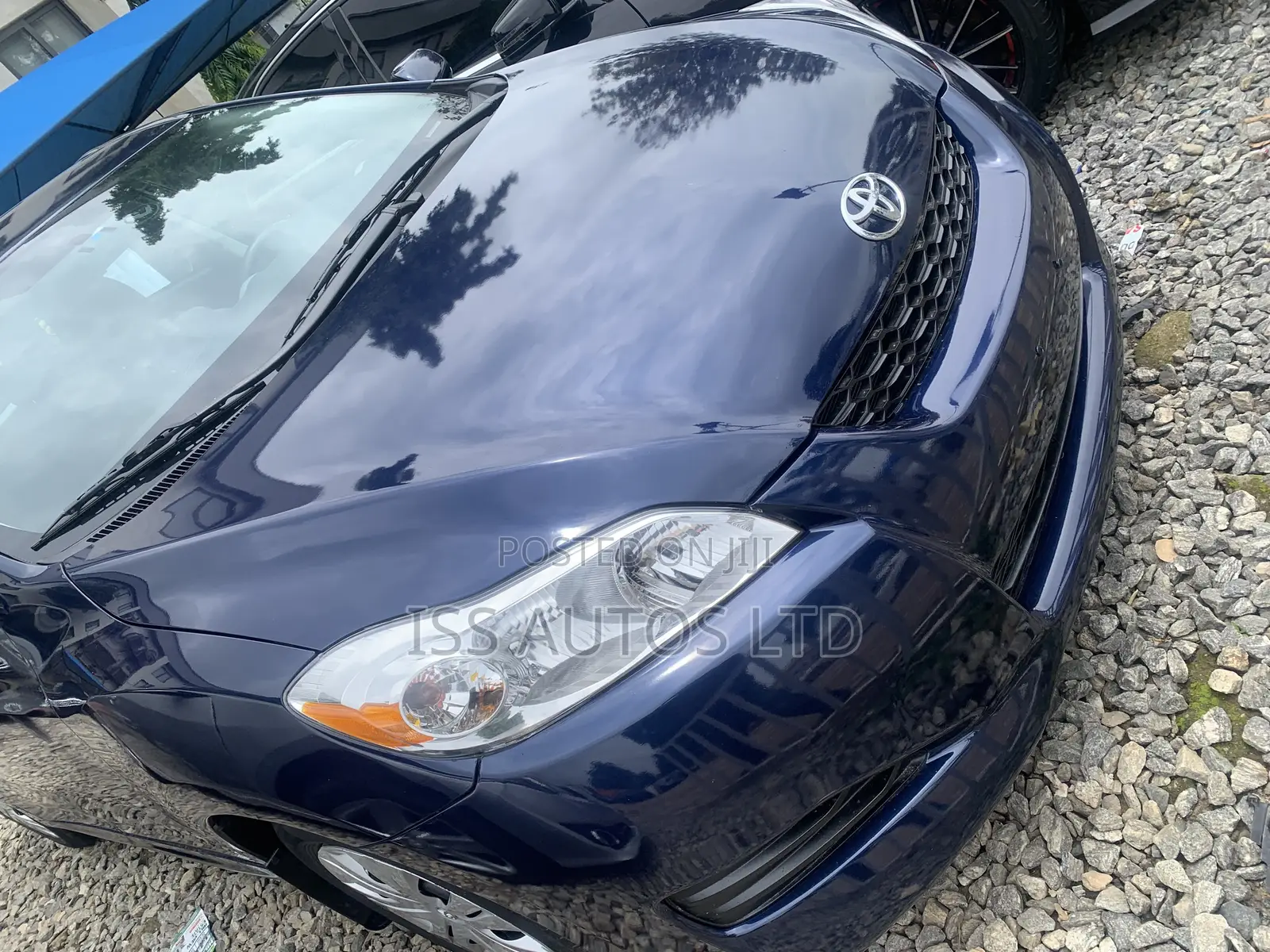 Toyota Matrix S Hatchback FWD (2.4L 4cyl 5A) 2010 Blue