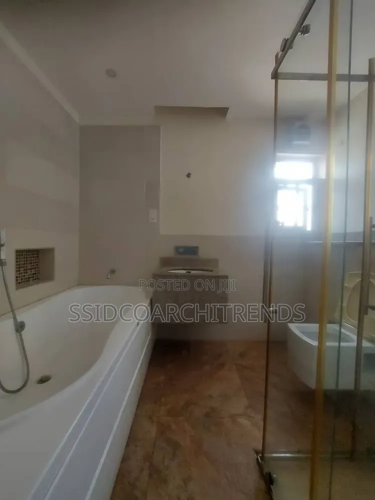 1bdrm Apartment in Call To Access, Ologolo for sale