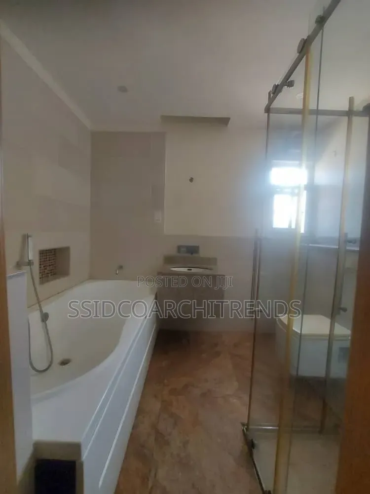 1bdrm Apartment in Call To Access, Ologolo for sale
