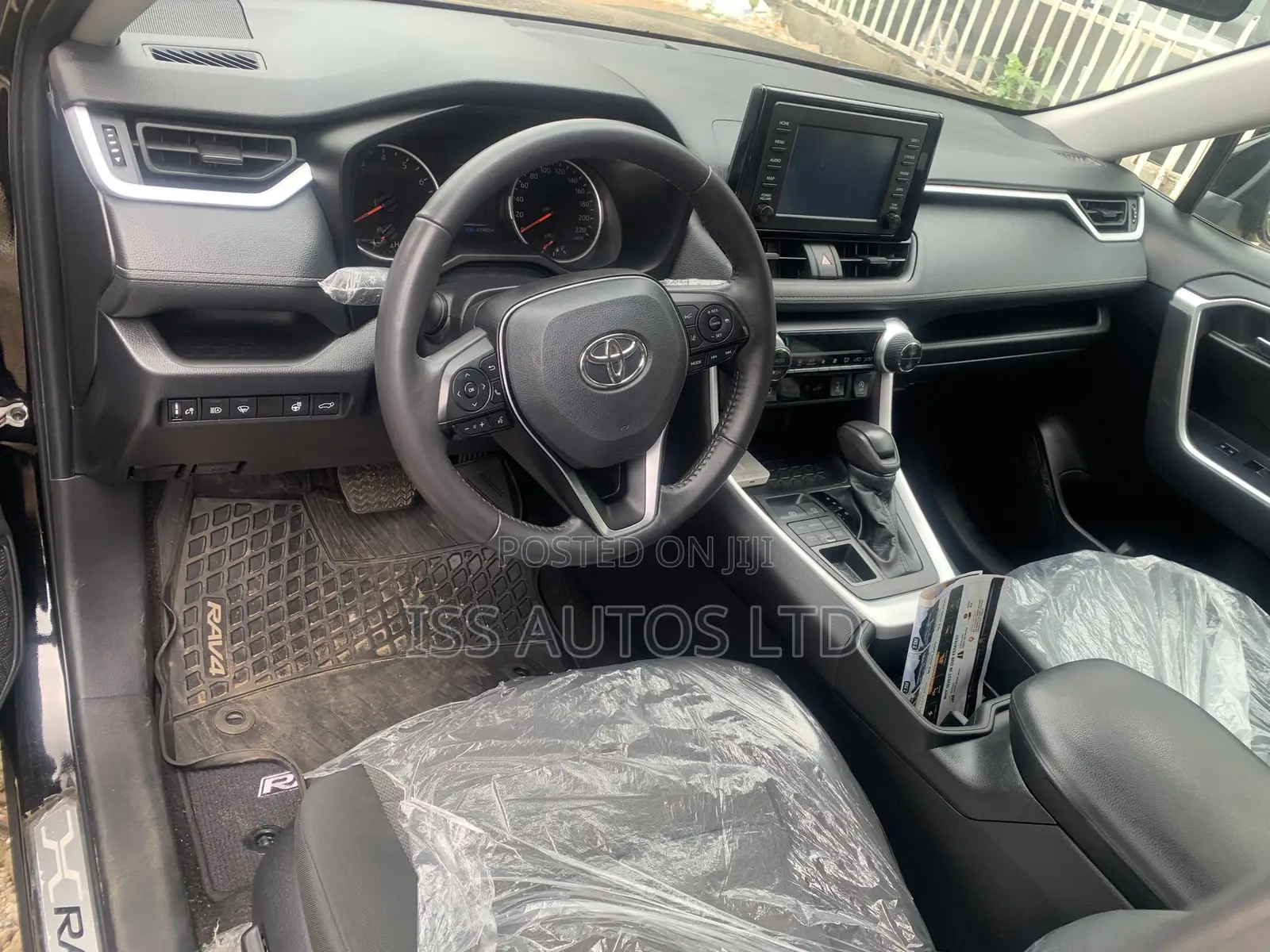 Toyota RAV4 XLE Premium 2022 Black