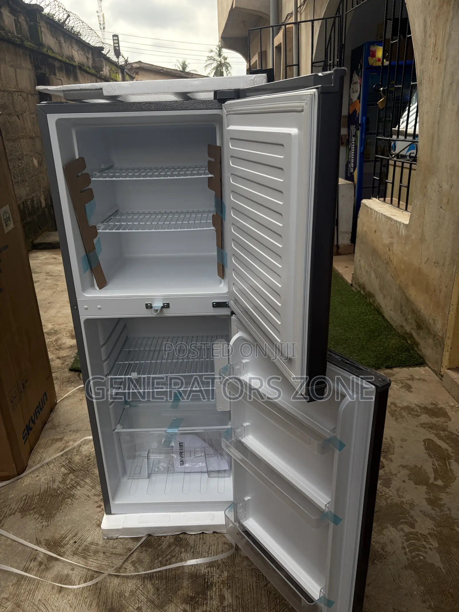 Skyrun BCD-195HS 195L Refrigerator for Small Businesses