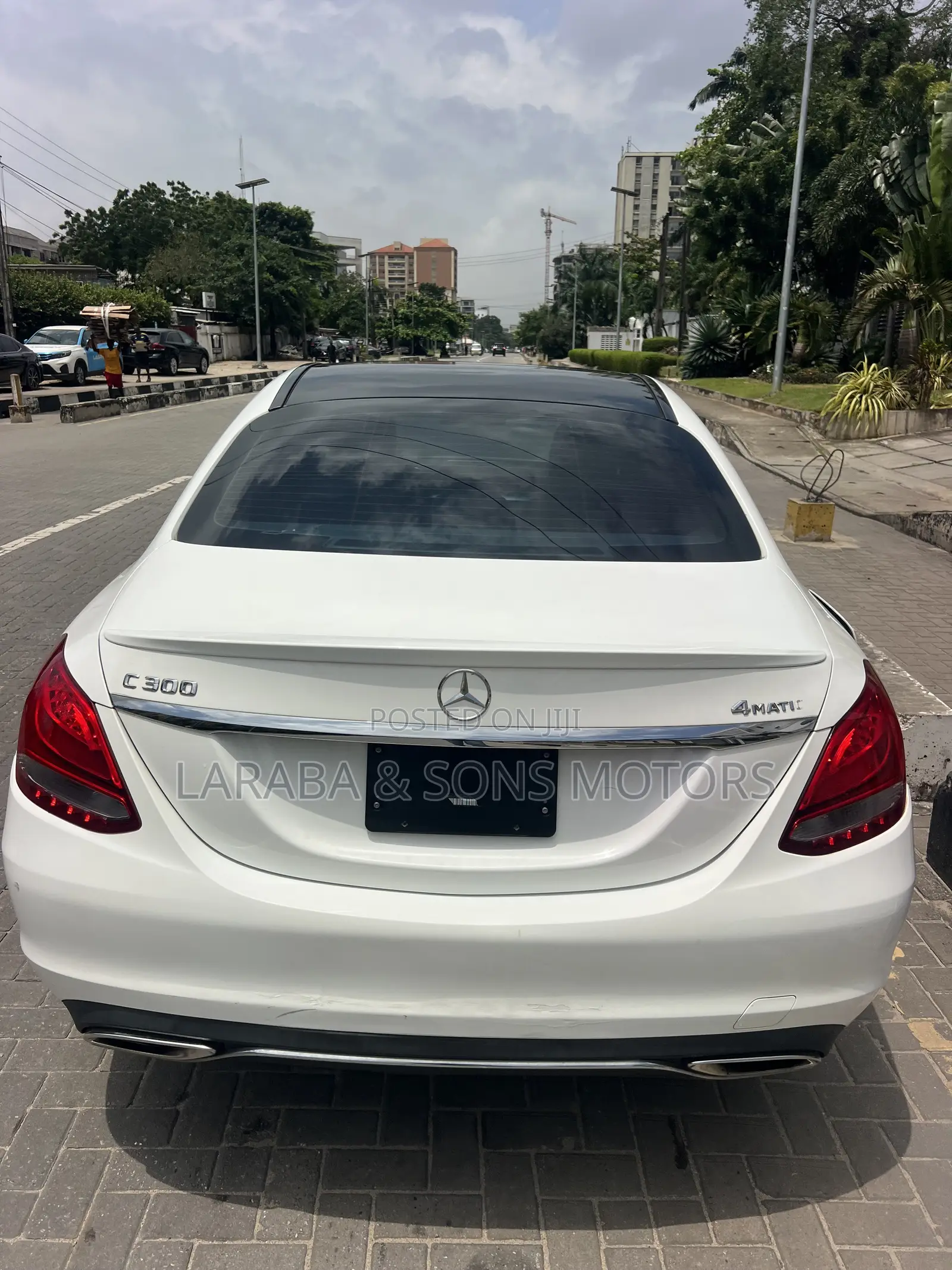 Mercedes-Benz C300 Luxury 4Matic Sedan AWD (2.0L 4cyl 7A) 2016 White