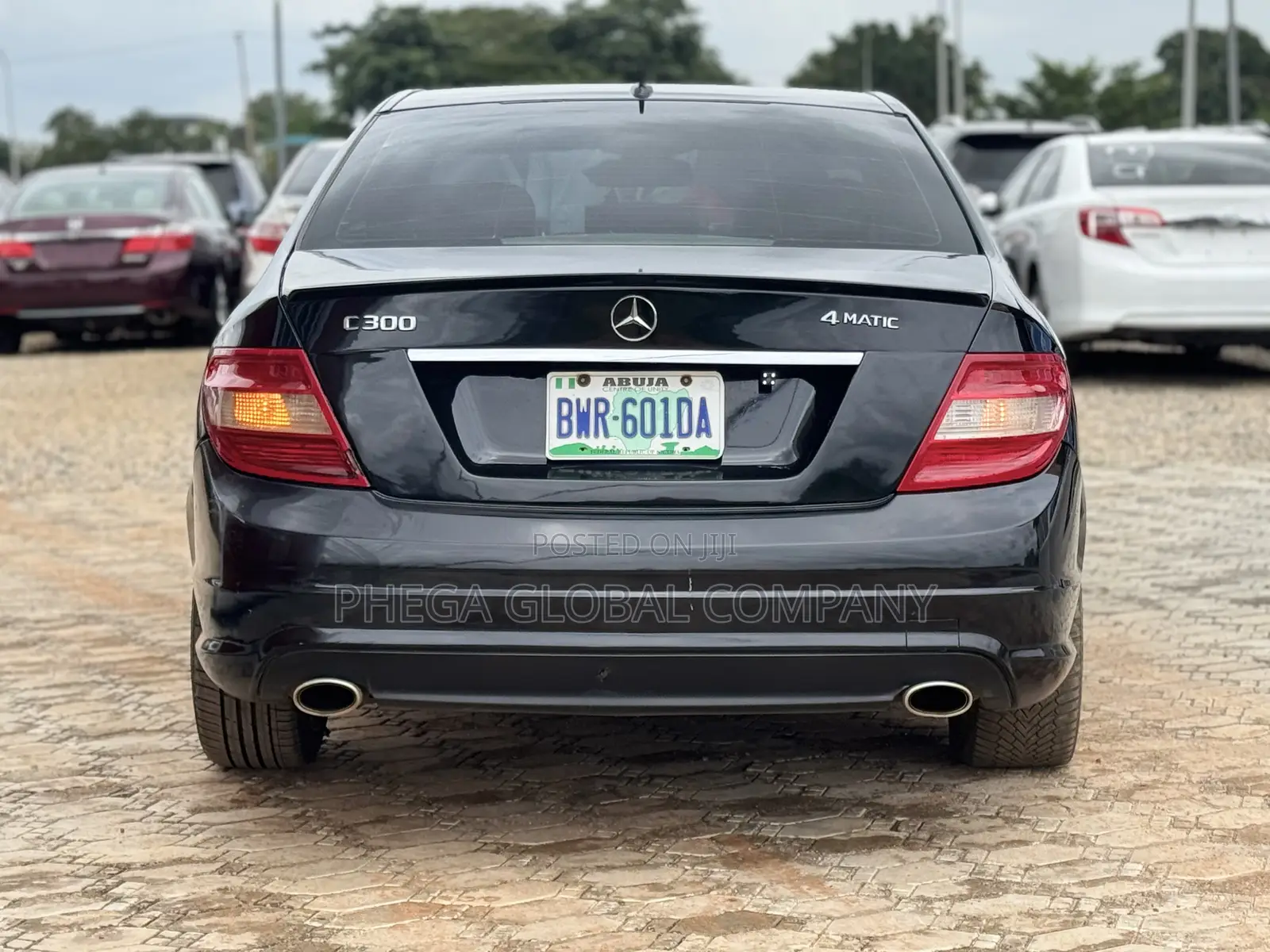 Mercedes-Benz C300 Sport 4Matic Sedan AWD (3.0L 6cyl 7A) 2011 Black