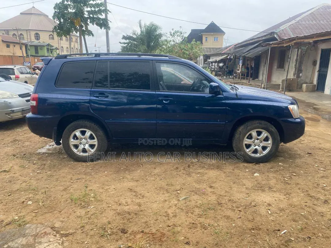 Toyota Highlander 2005 Blue