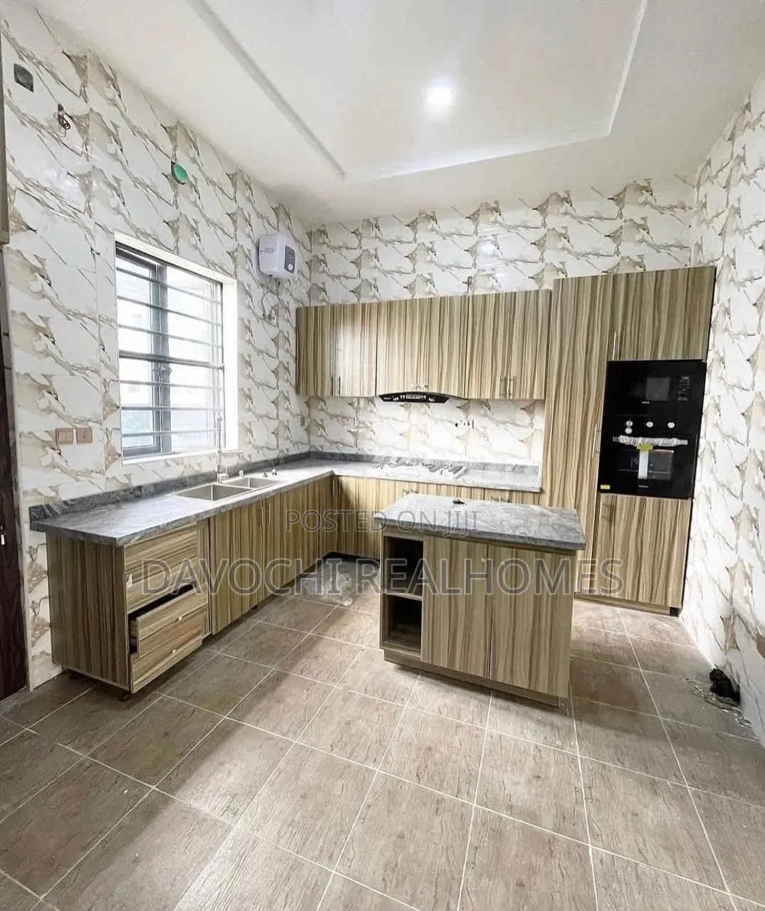 4bdrm Duplex in Ikota for sale