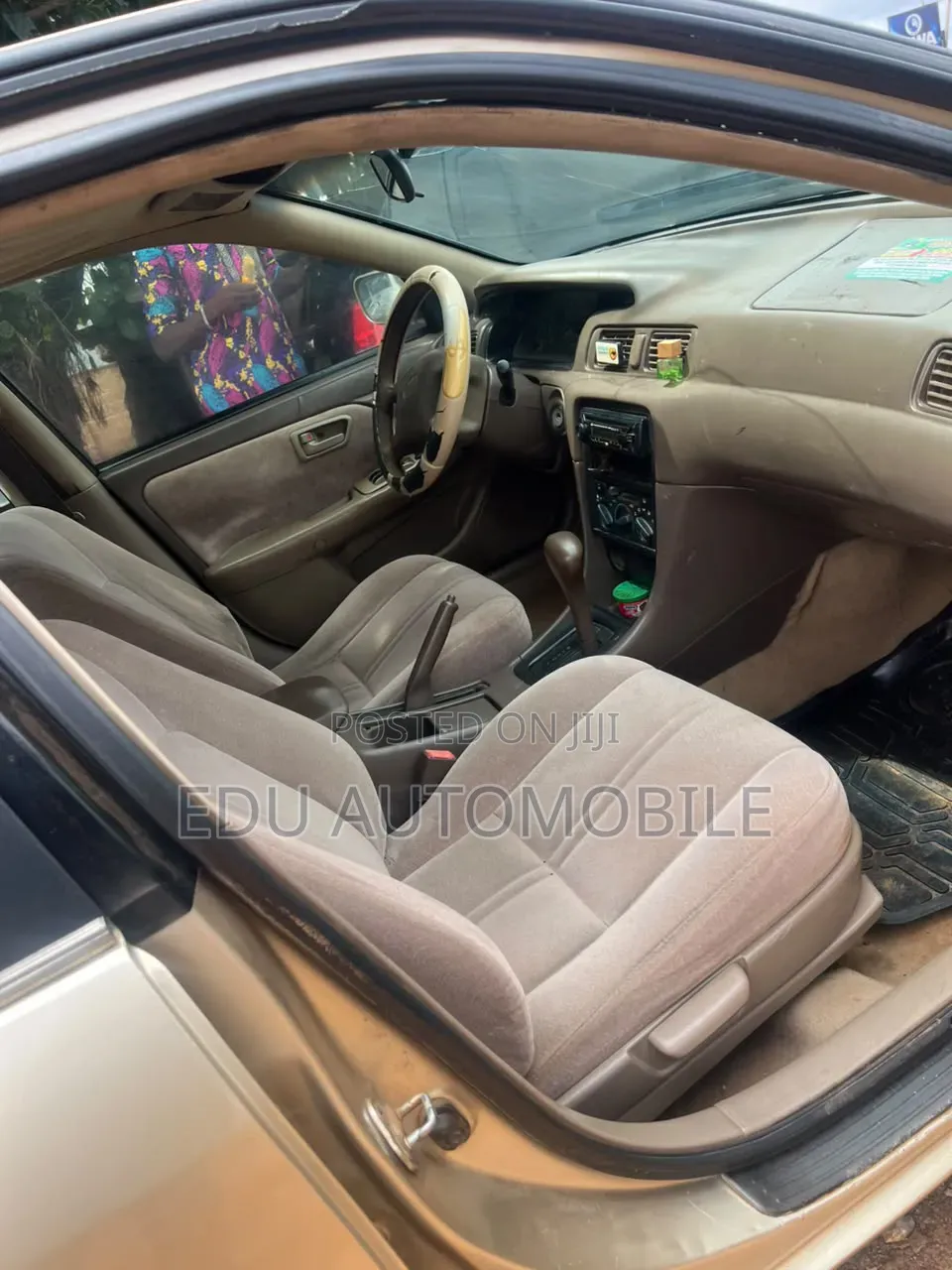 Toyota Camry 2001 Gold