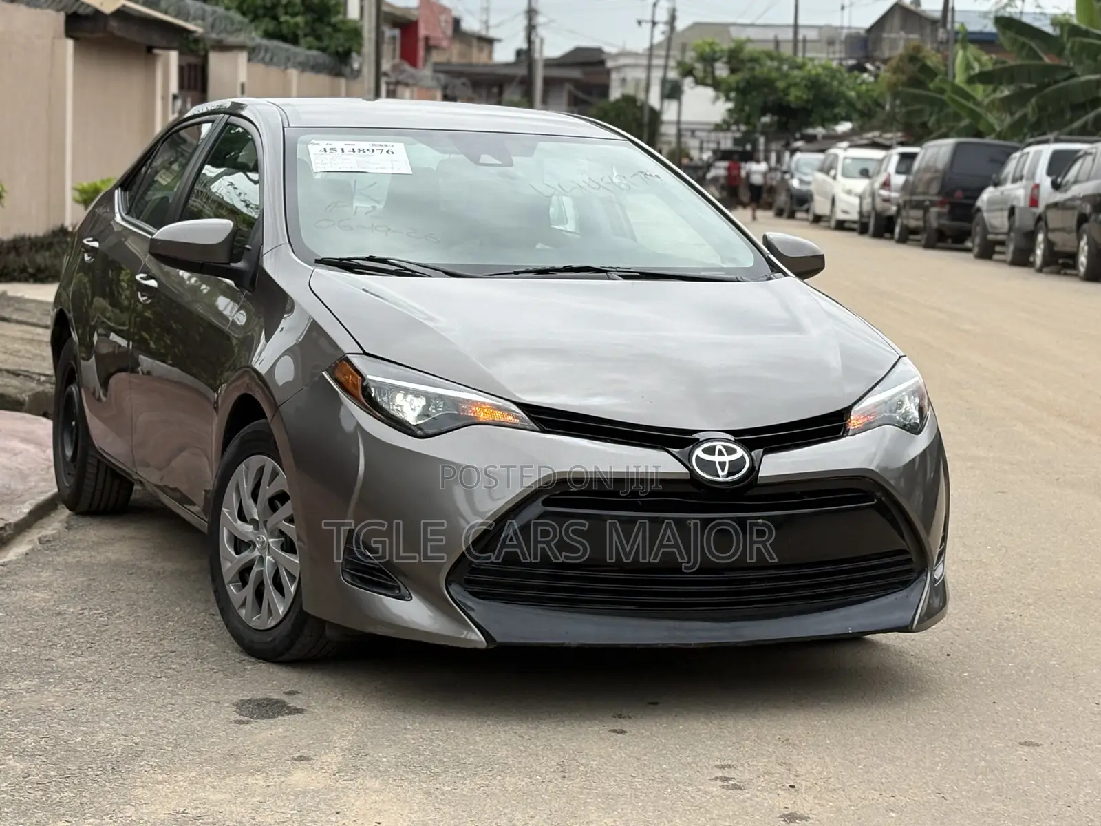 Toyota Corolla LE (1.8L 4cyl 2A) 2019 Gray