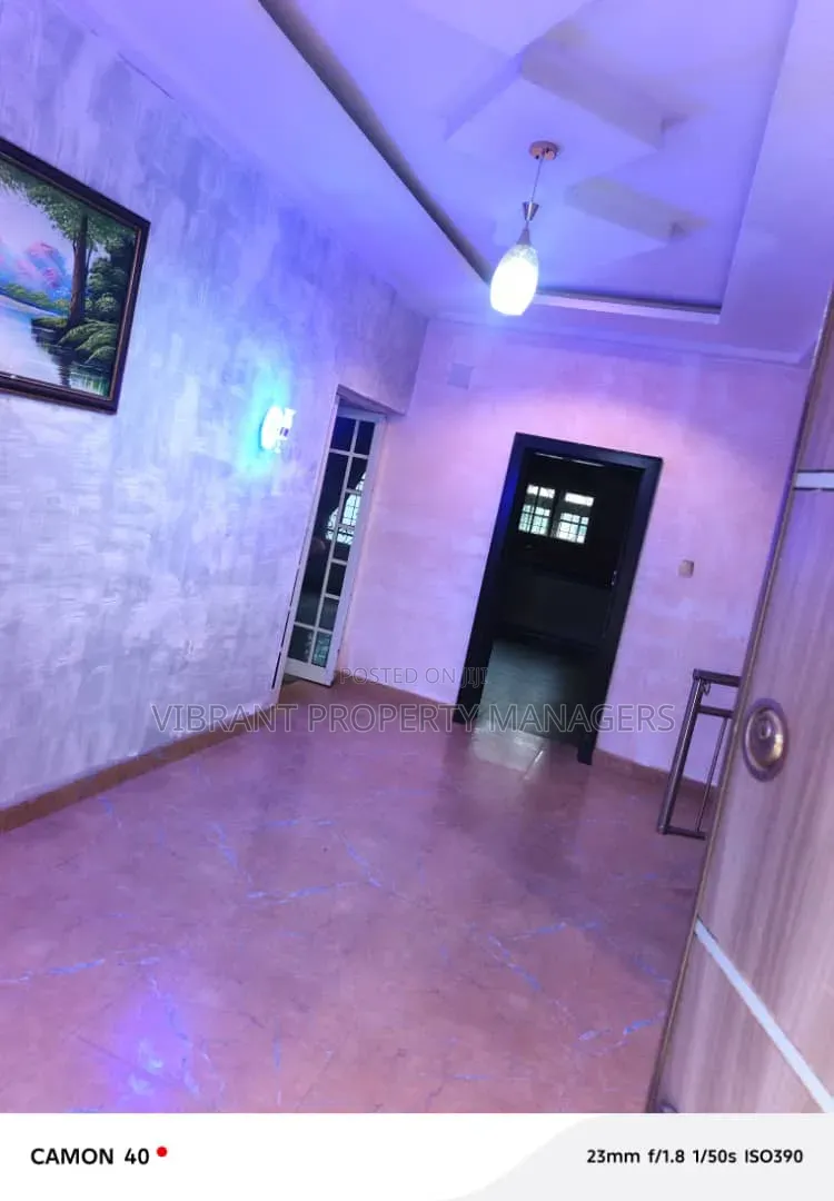 4bdrm Duplex in Makarfi Estate for rent