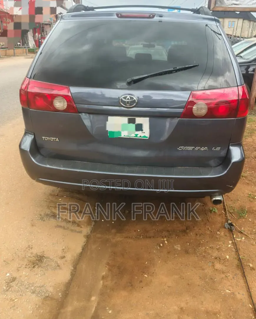 Toyota Sienna 2006 Gray