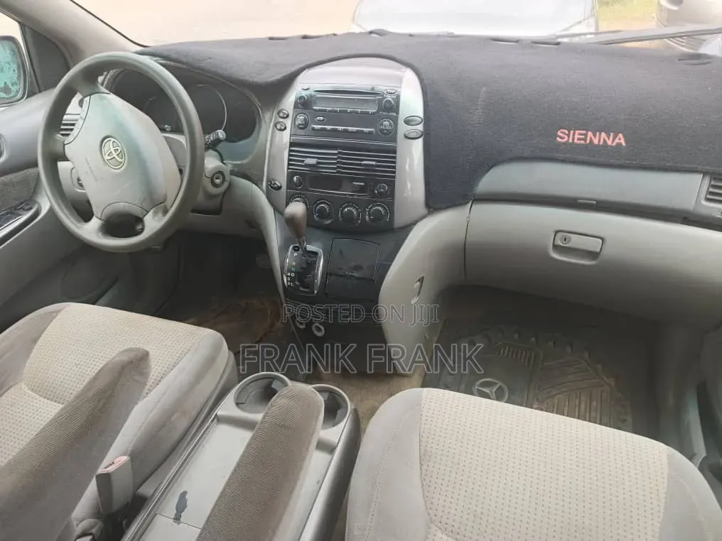 Toyota Sienna 2006 Gray