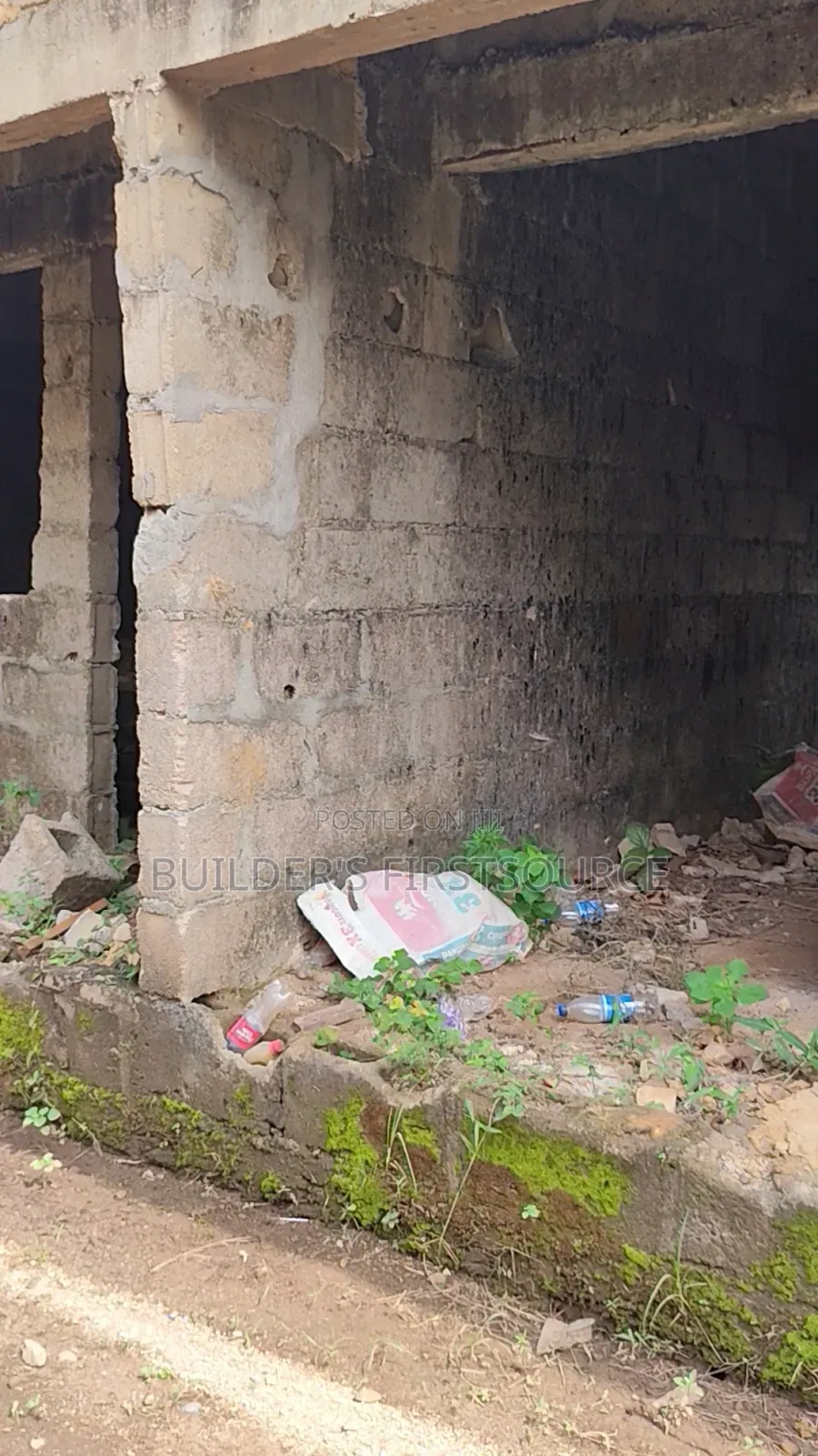 8bdrm Block of Flats in Epe for sale