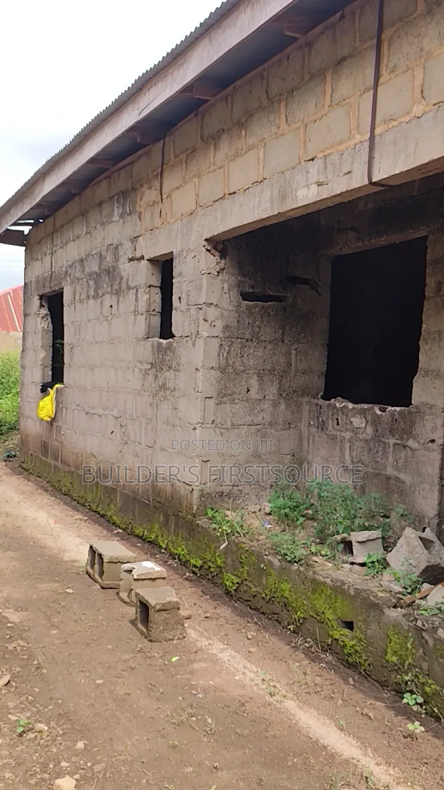 8bdrm Block of Flats in Epe for sale