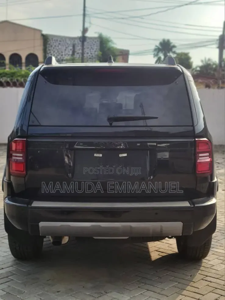 New Toyota Land Cruiser Prado 2.8 2025 Black