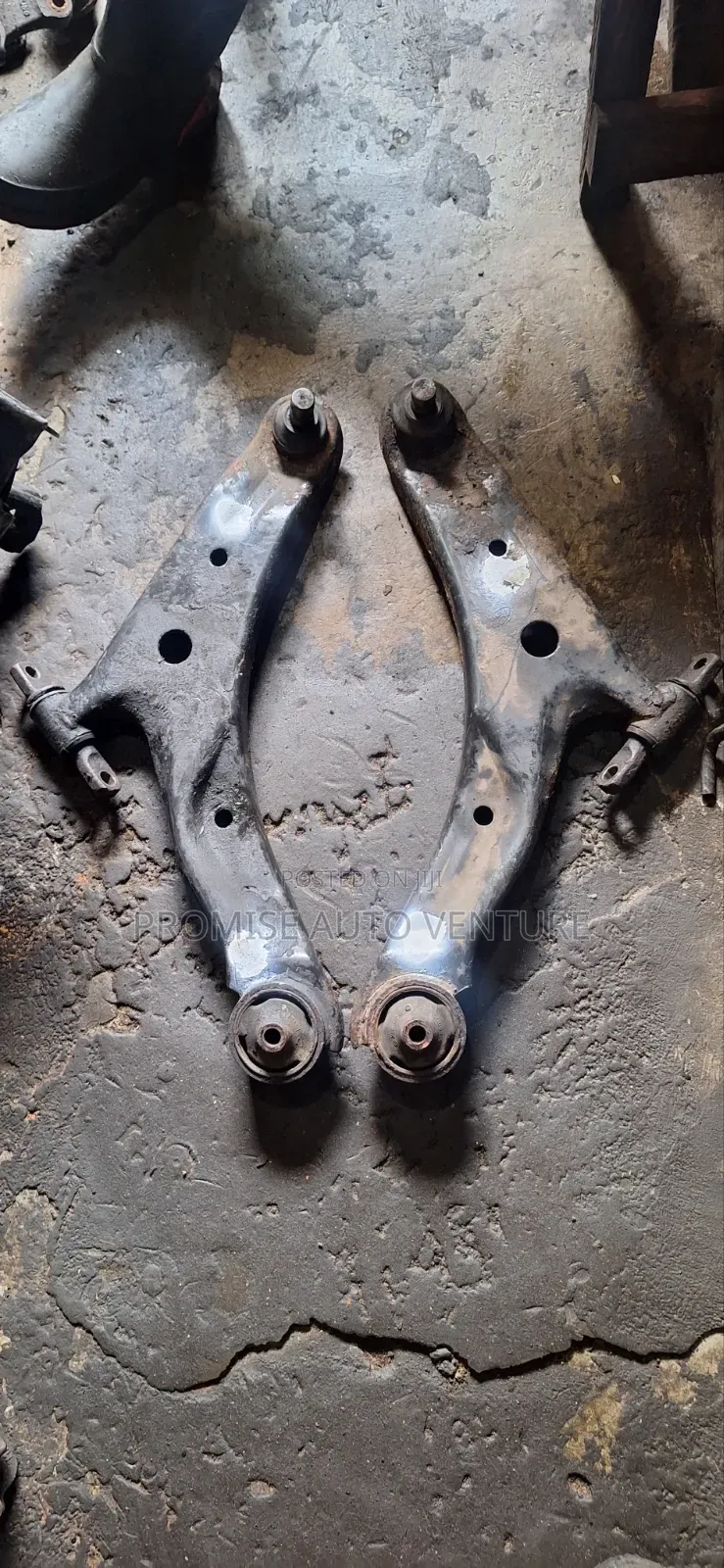 Complete Front Lower Arm Hyundai Santa Fe 2003, 2005