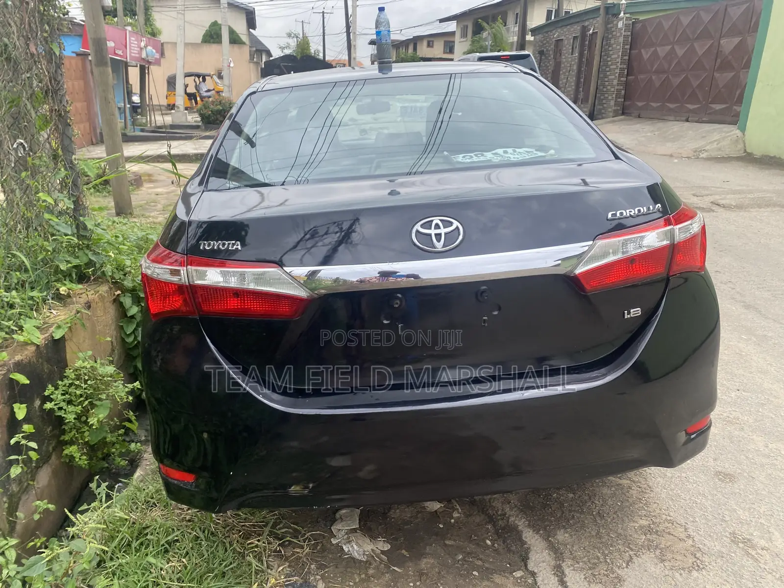 Toyota Corolla LE 4dr Sedan (1.8L 4cyl CVT) 2015 Black