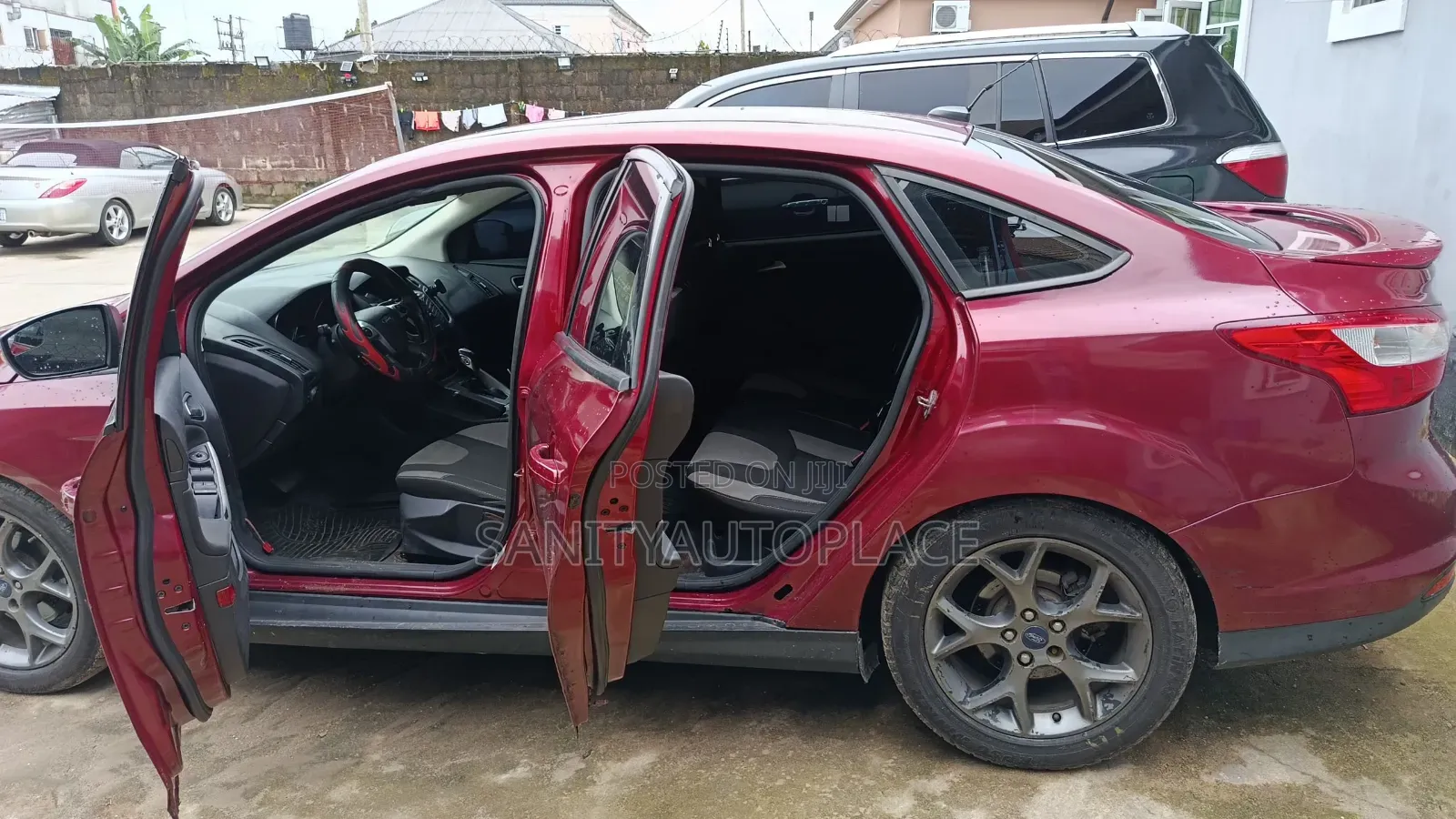 Ford Focus 2014 Red