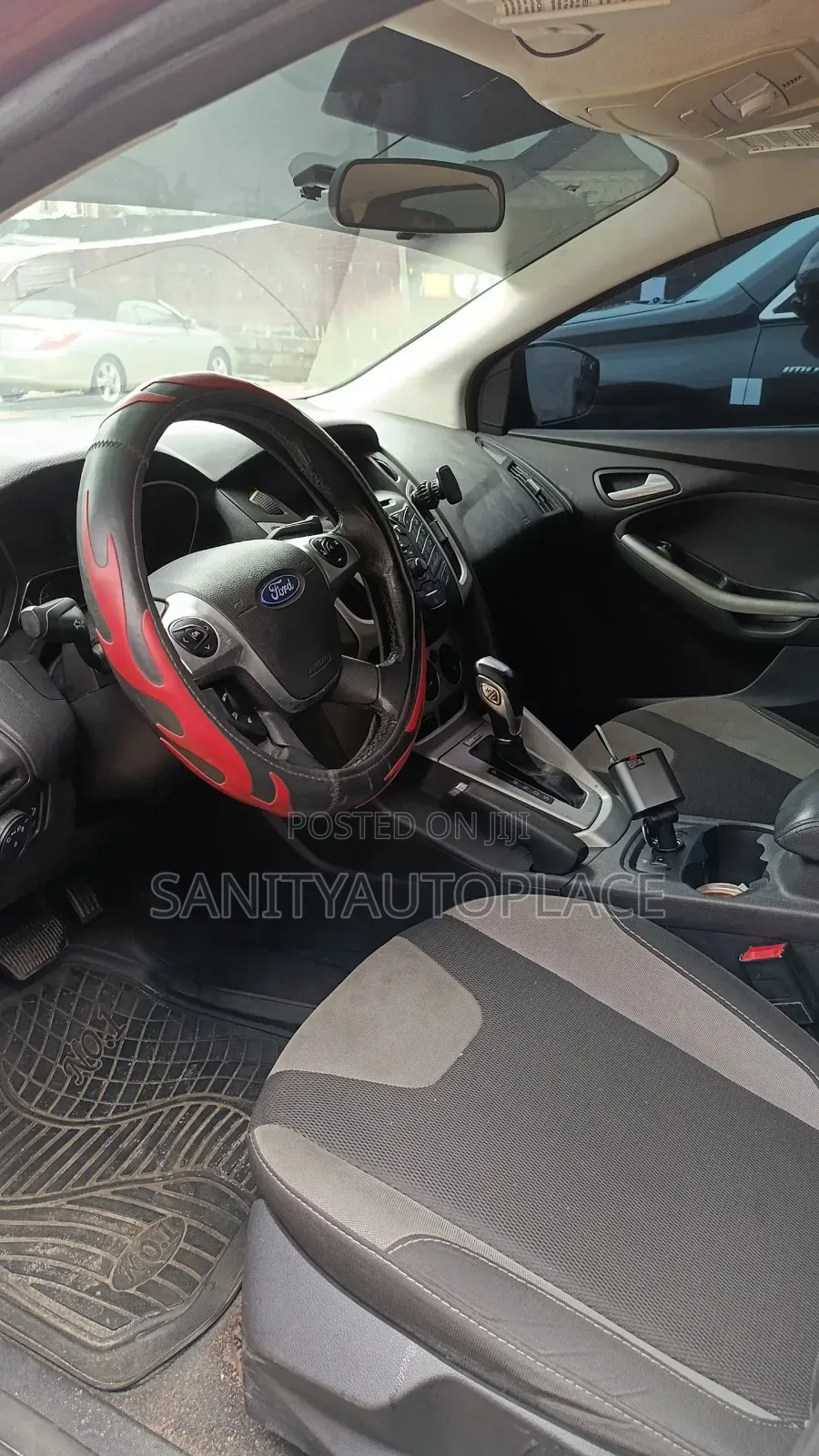 Ford Focus 2014 Red