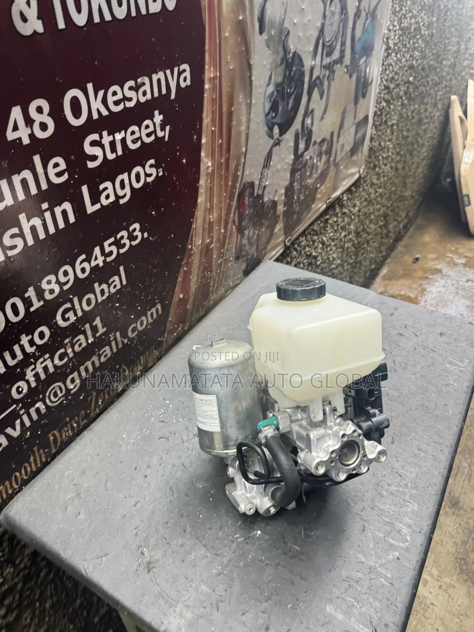 Lexus LX570 2010–2015 ABS Module Pump