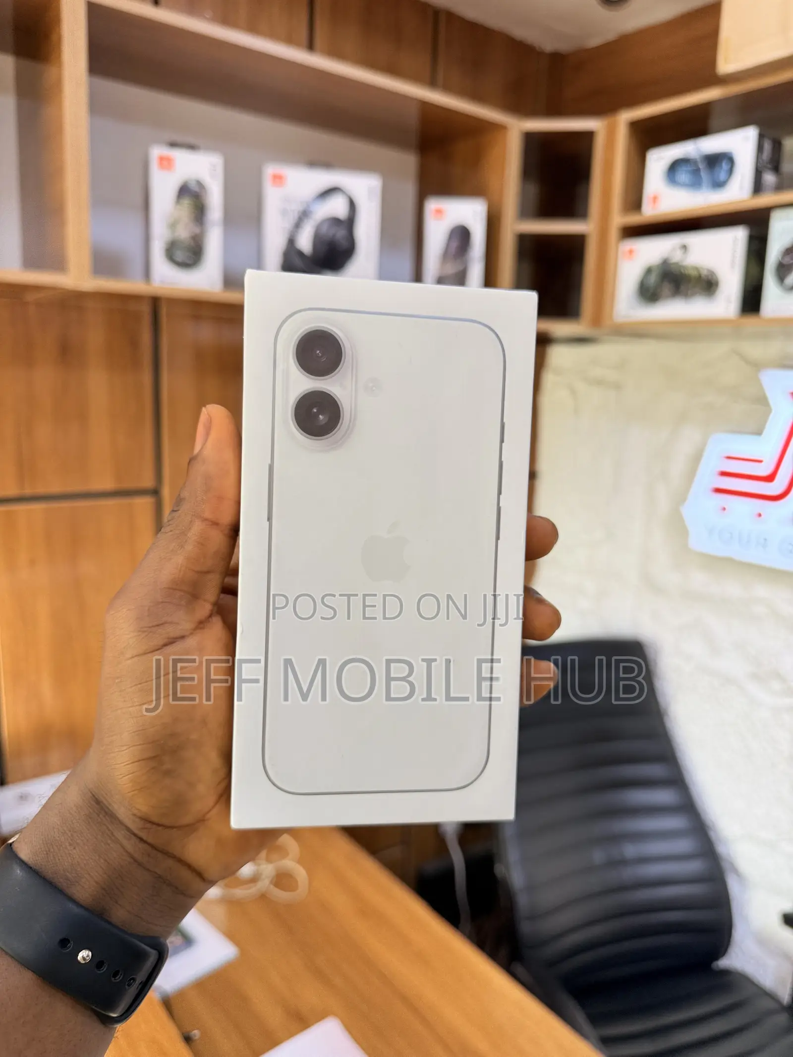 New Apple iPhone 16 256 GB White