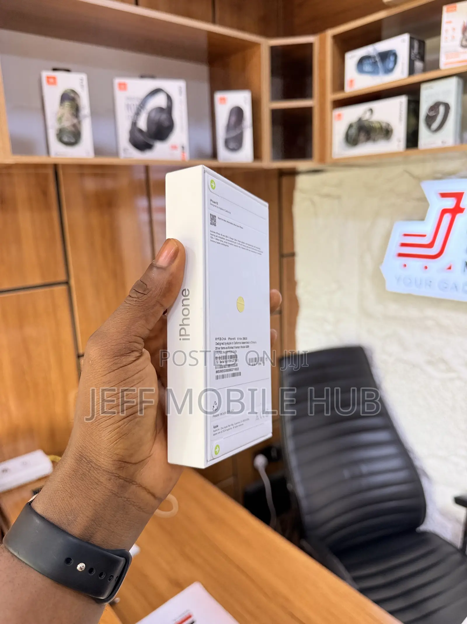 New Apple iPhone 16 256 GB White