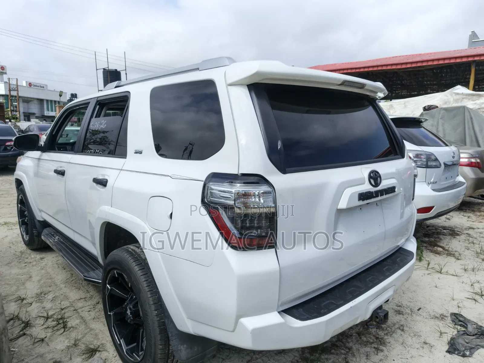 Toyota 4-Runner SR5 Premium 4dr 4x2 (4.0L 6cyl 5A) 2016 White