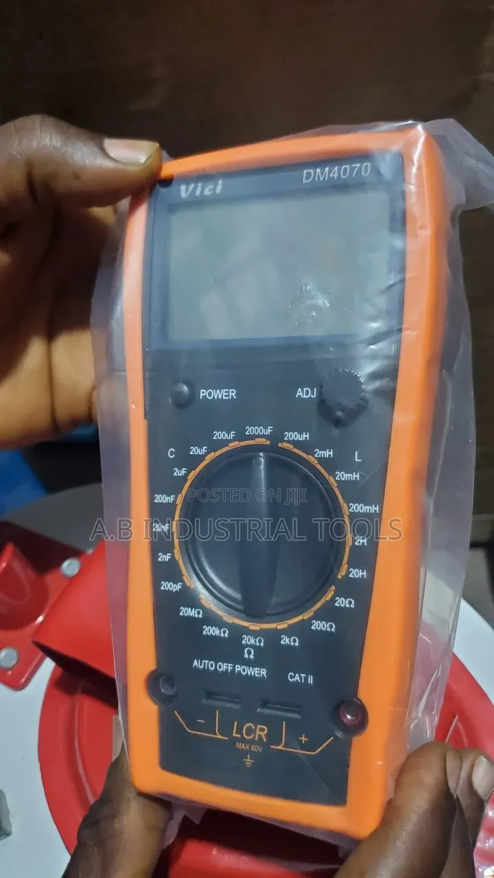 Vici DM4070 Digital LCR Meter
