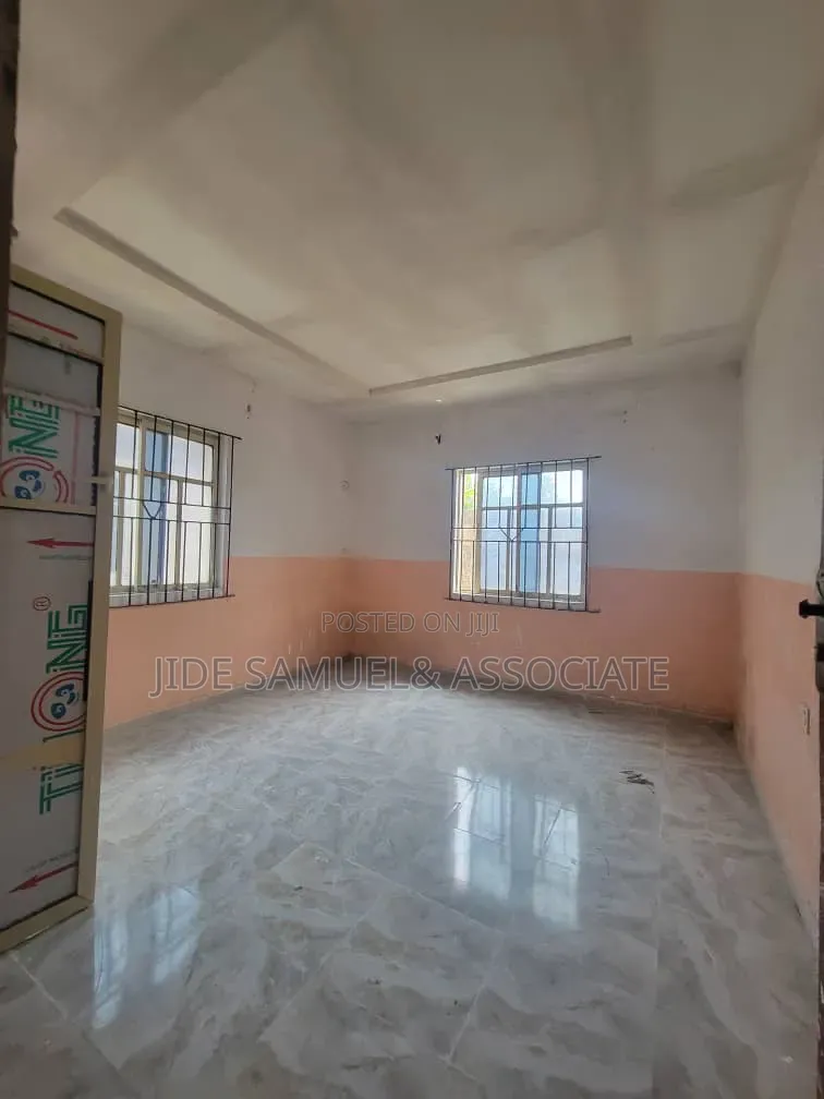 Furnished Mini Flat in Ayobo for rent
