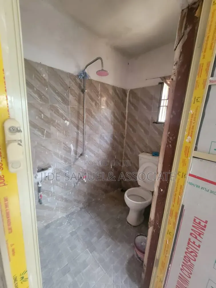 Furnished Mini Flat in Ayobo for rent
