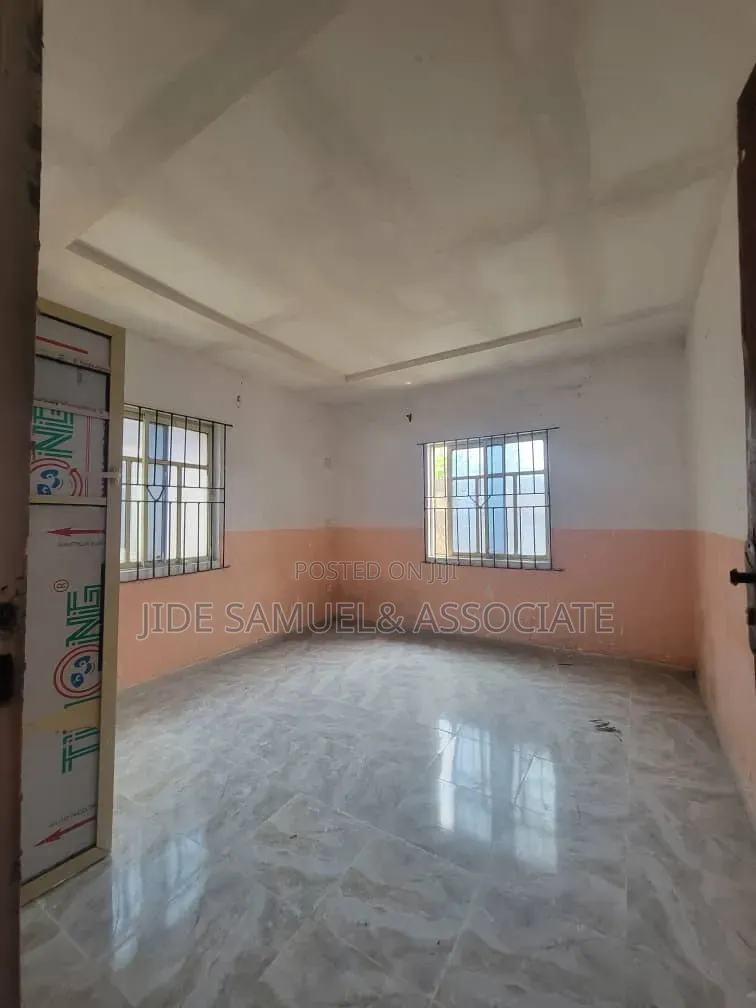 Furnished Mini Flat in Ayobo for rent