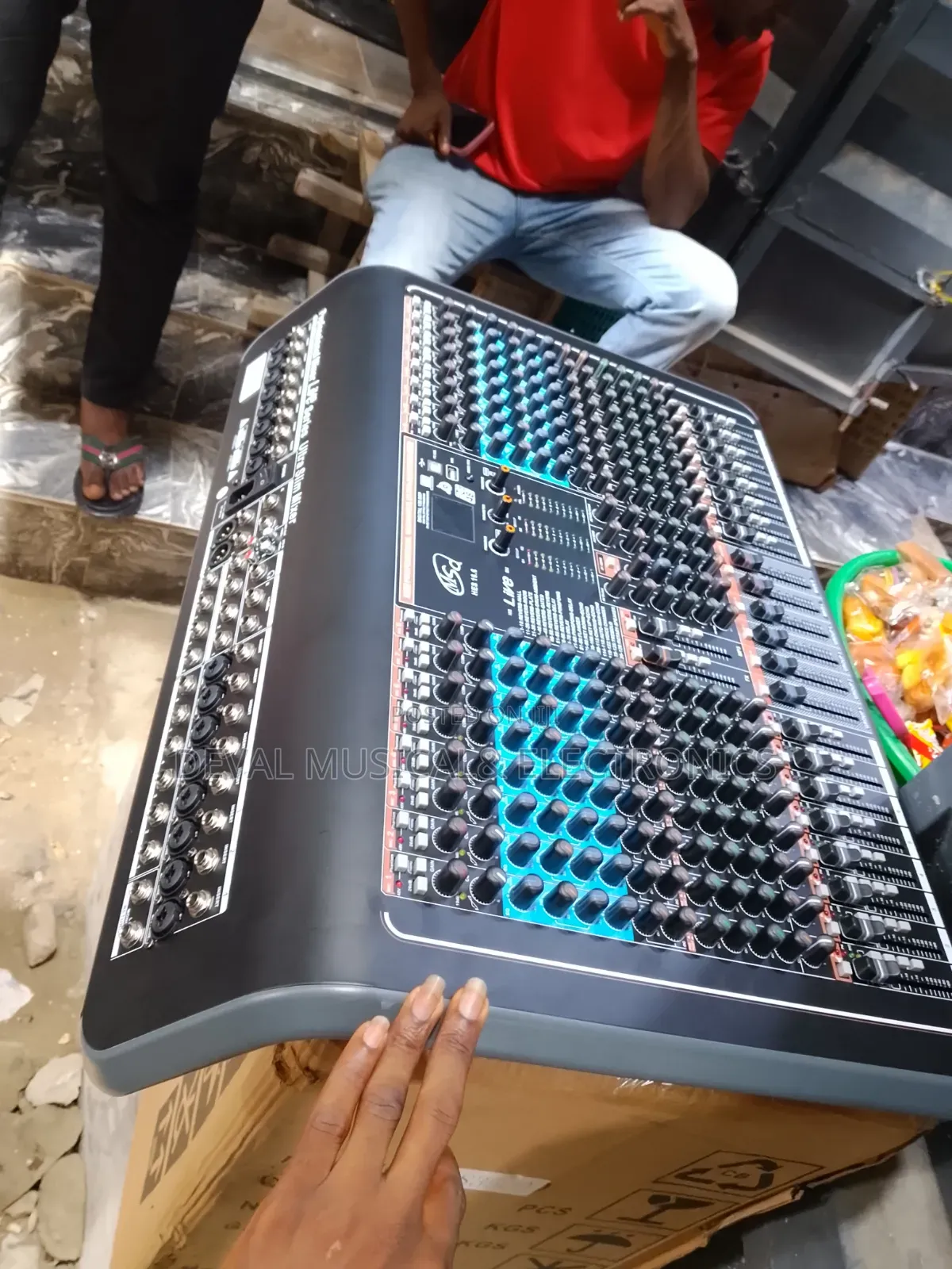 MSD 16channels Semi-Digital Mixer